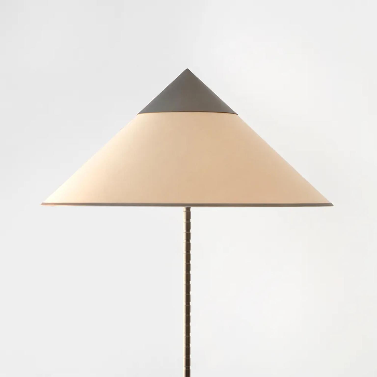 Lámpara de pie Samurai by WJ Luminarias Posmoderno en venta