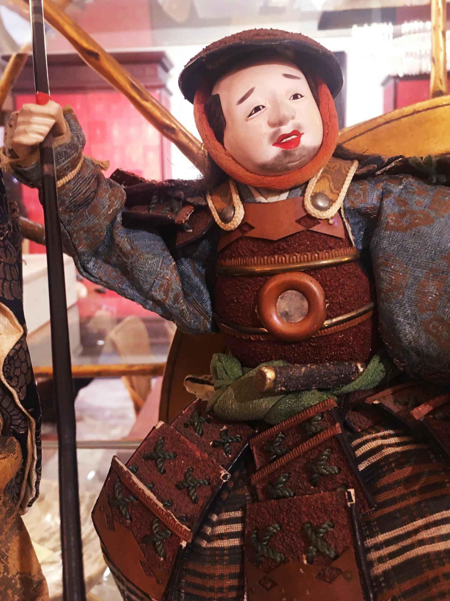 Marionnette Samuraï Musha Nyngyo A Set of 2 Sculpture Bon état - En vente à Paris, FR