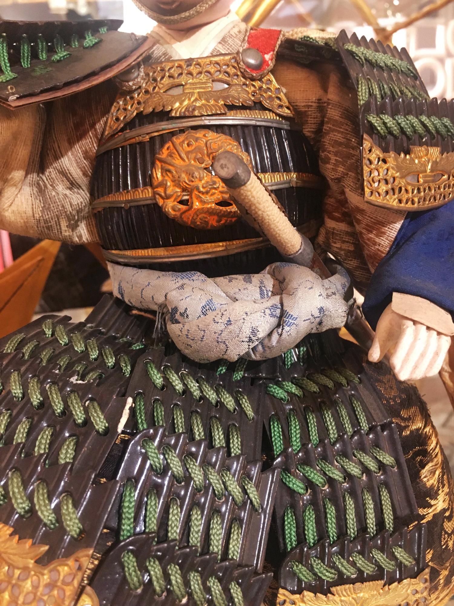 Hand-Carved Samuraï Puppet Musha Nyngyo B Set of 2 Sculpture For Sale