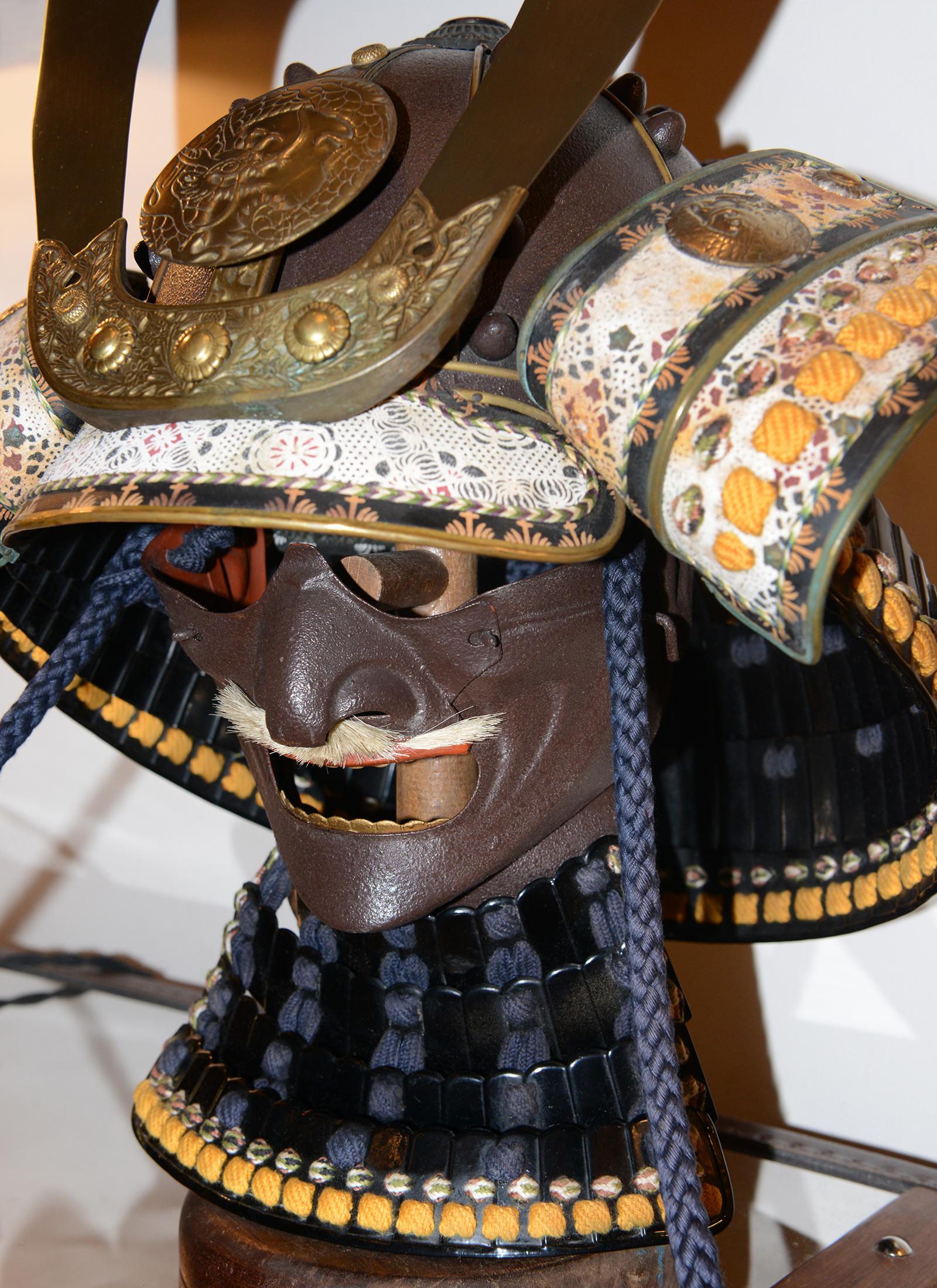 Samurai Yoroi Kabuto Helmet 1