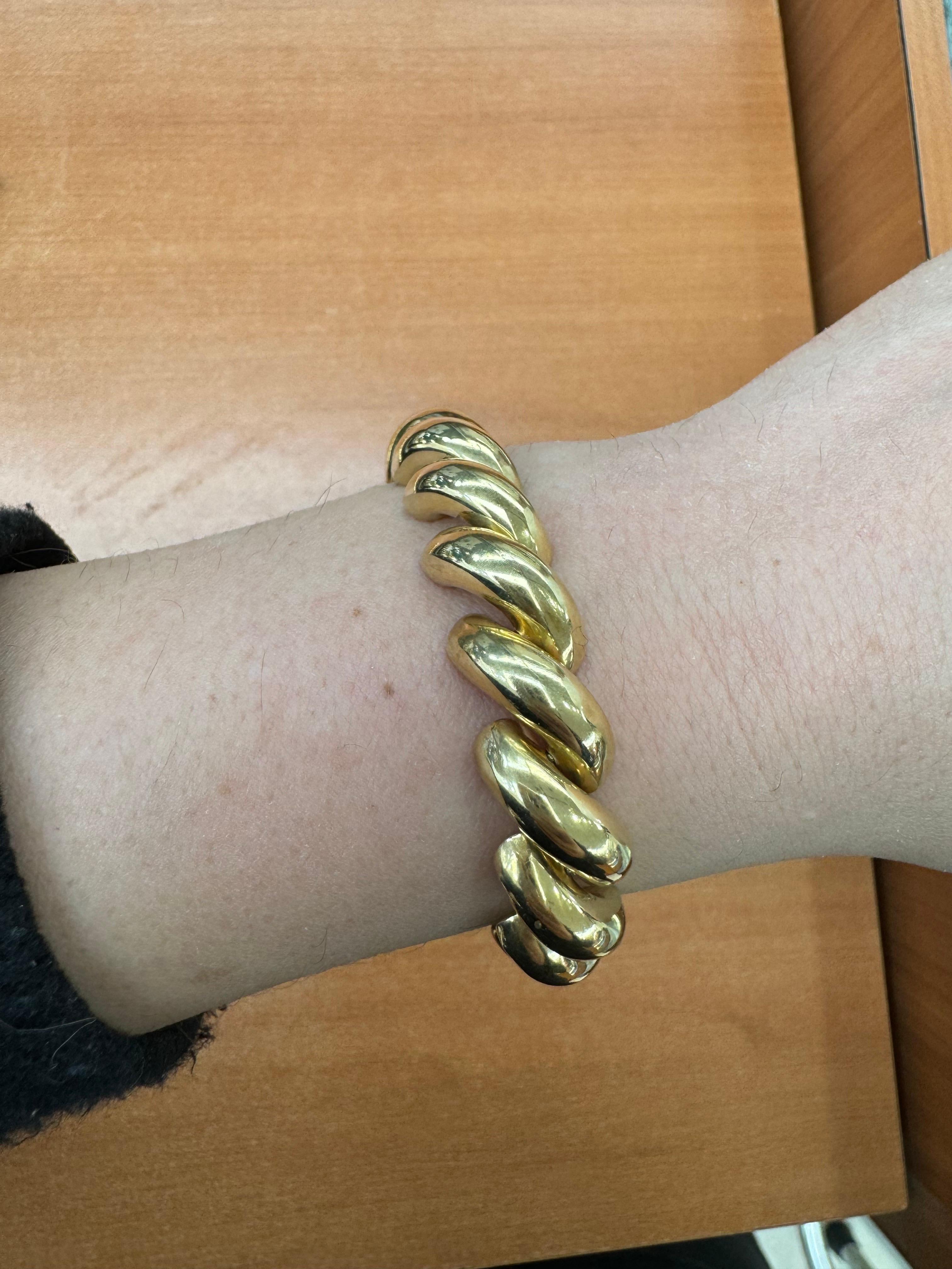 San Marco medium size link bracelet in a high polish finish weighing 25.1 grams in 14 karat yellow gold. 
More San Marco styles in stock
DM for pictures. 
