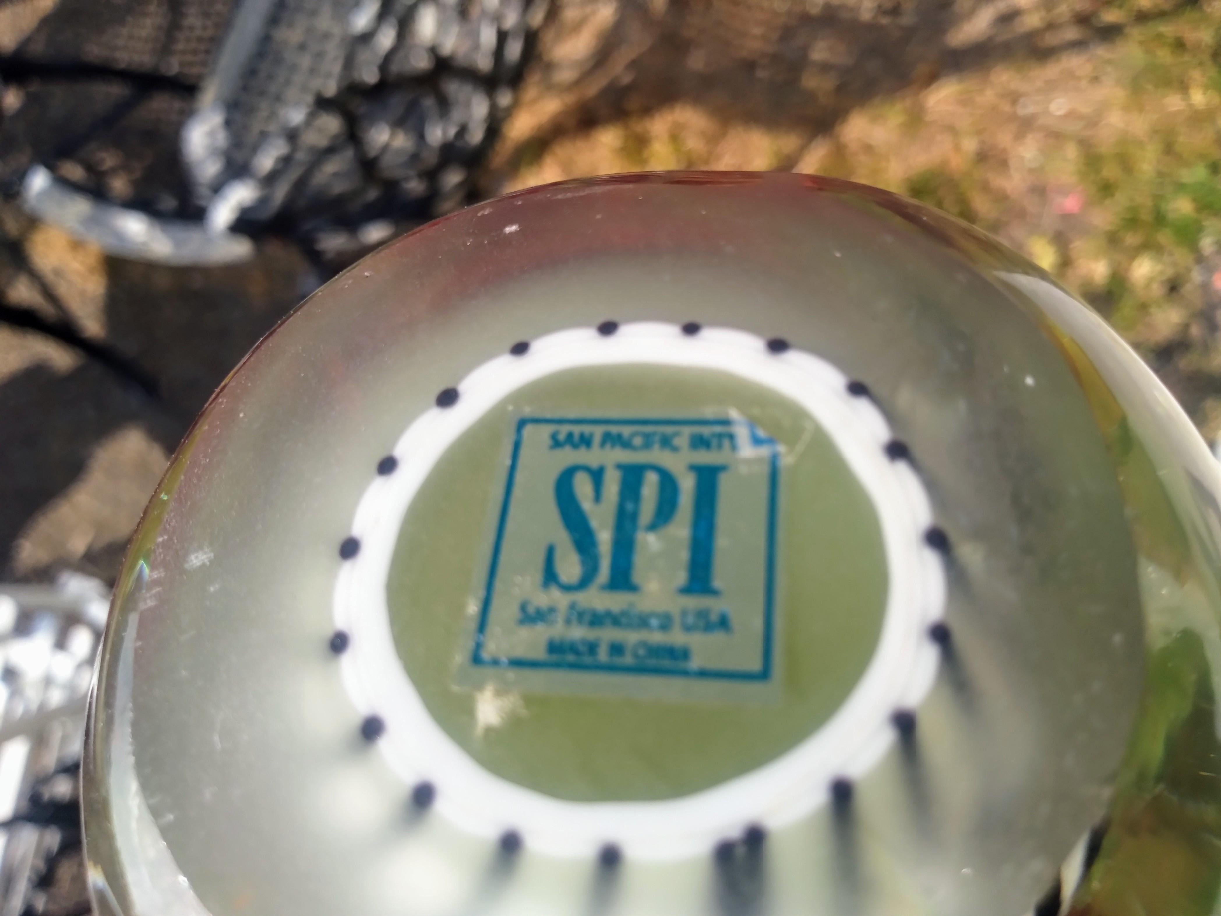 Ein Vintage Murano Stil Kunstglas von San Pacific. Bei der abgebildeten Figur handelt es sich um einen Papagei, der einen aufgesetzten Schnabel hat. 

Very Good Vintage- Near Excellent