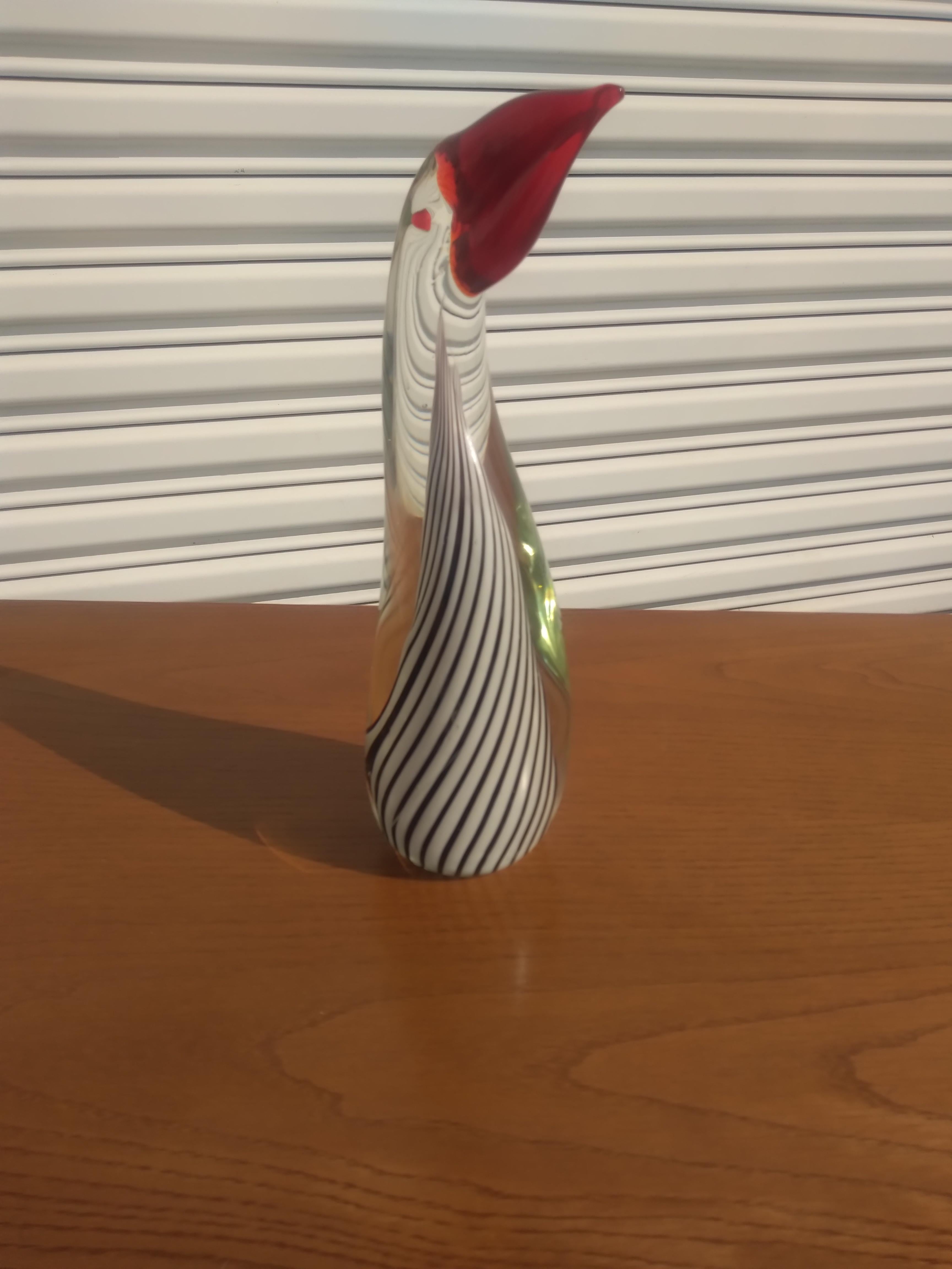 San Pazifischer Papagei aus mundgeblasenem Glas (Moderne) im Angebot