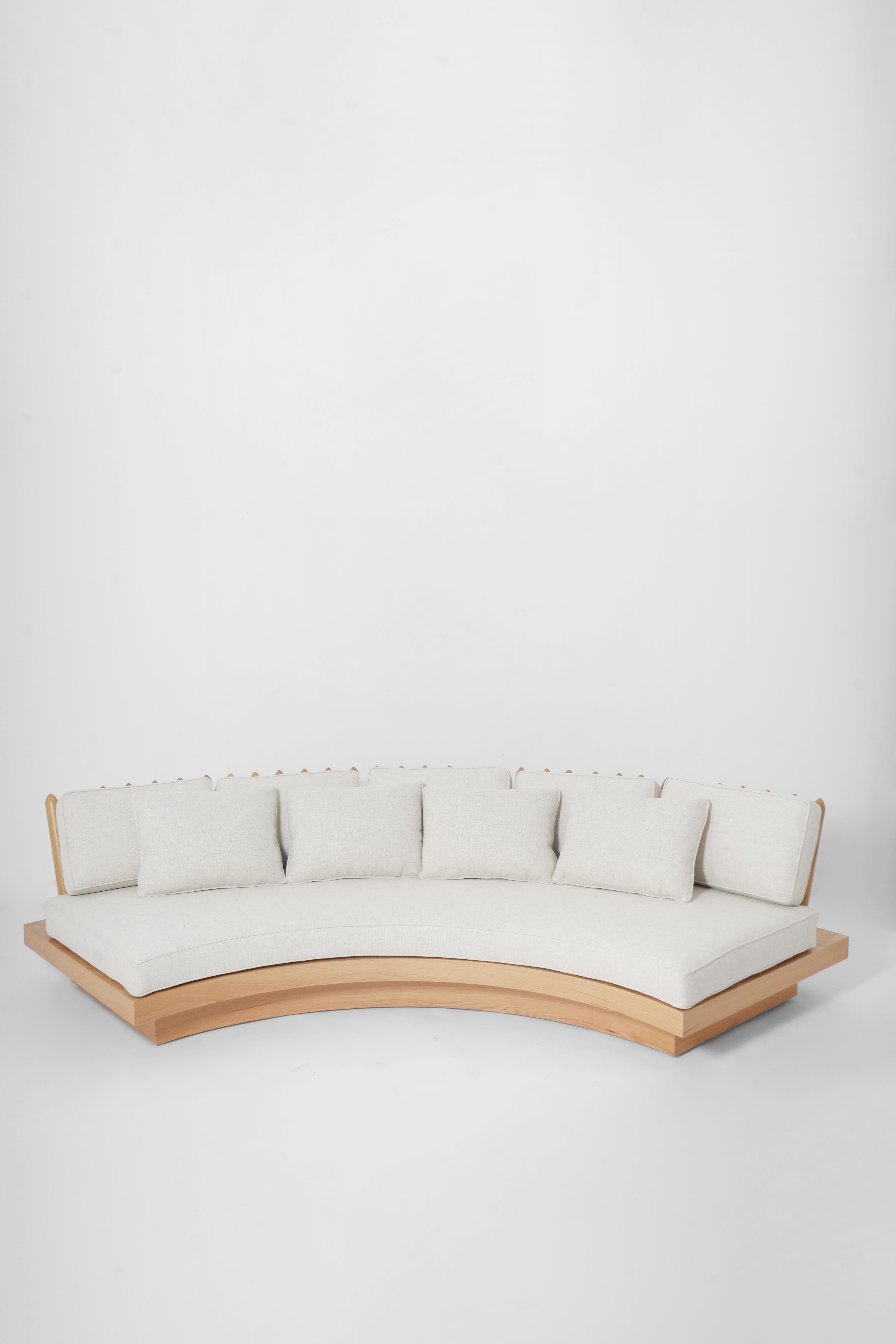 Rundes Sofa aus Kiefernholz San Romano, Barracuda Edition.
