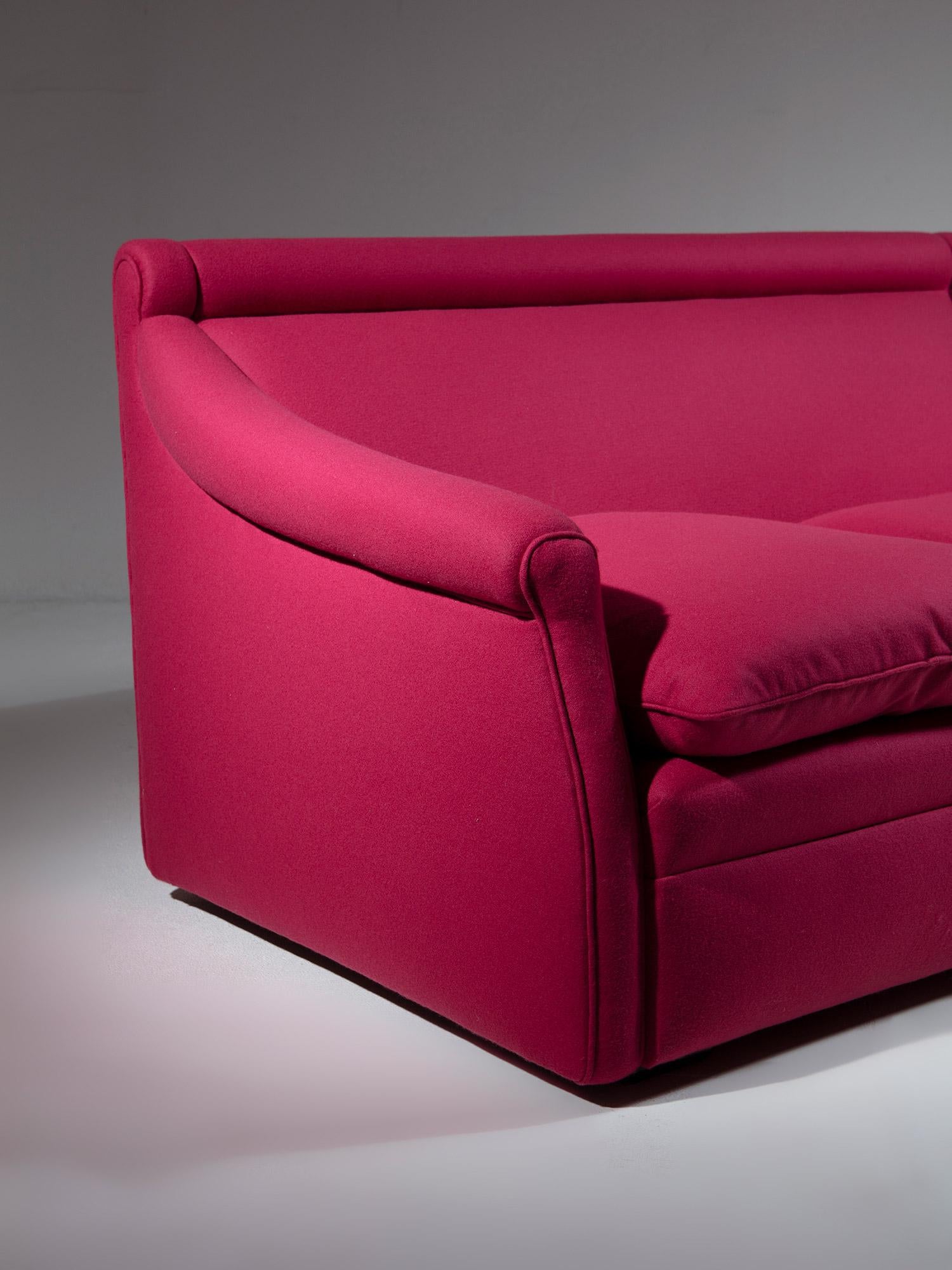 Milieu du XXe siècle Settee en tissu San Siro de Luigi Caccia Dominioni pour Azucena, Italie, années 1960 en vente