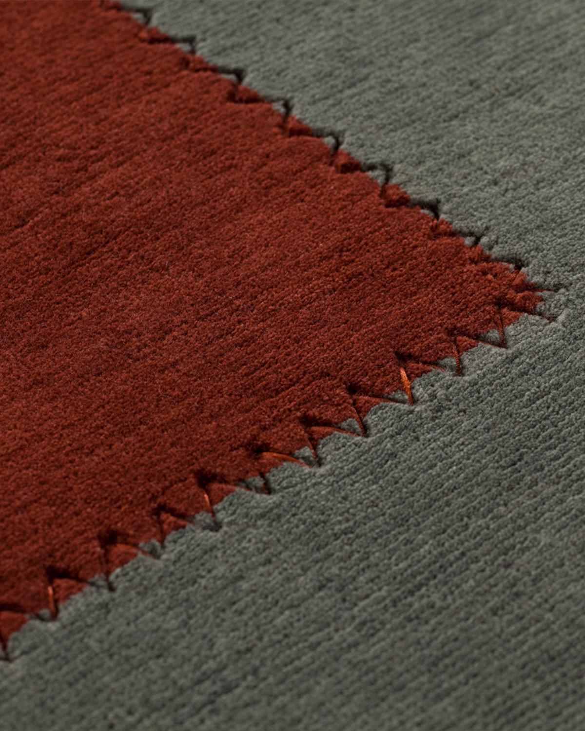 San Siro Terrazze Rectangular Rug in Hand-Knotted Wool with Fringe by Mohebban For Sale 2