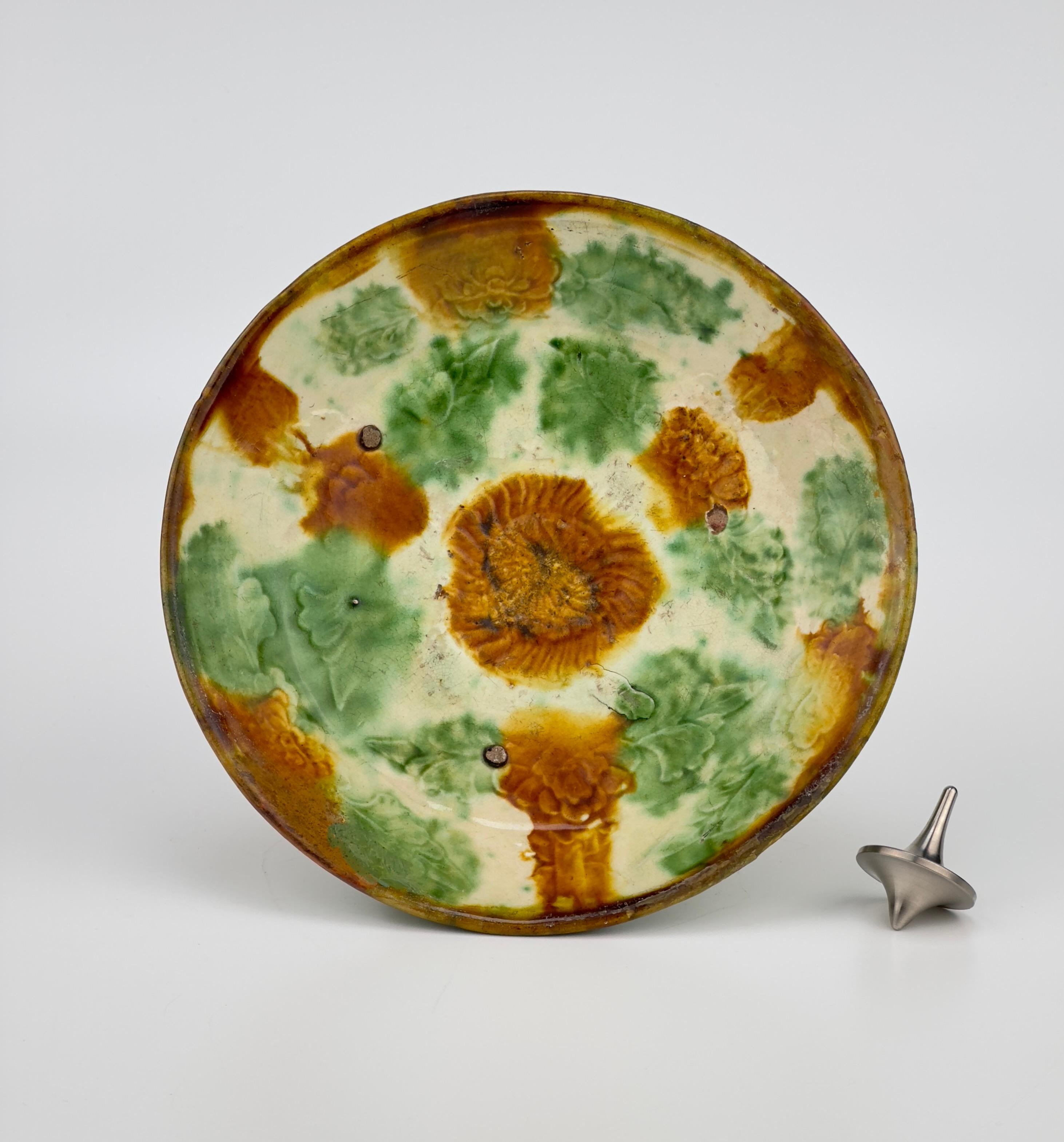 Sancai-Glazed ‘Floral’ Dish, Liao Dynasty(916~1125) For Sale 7