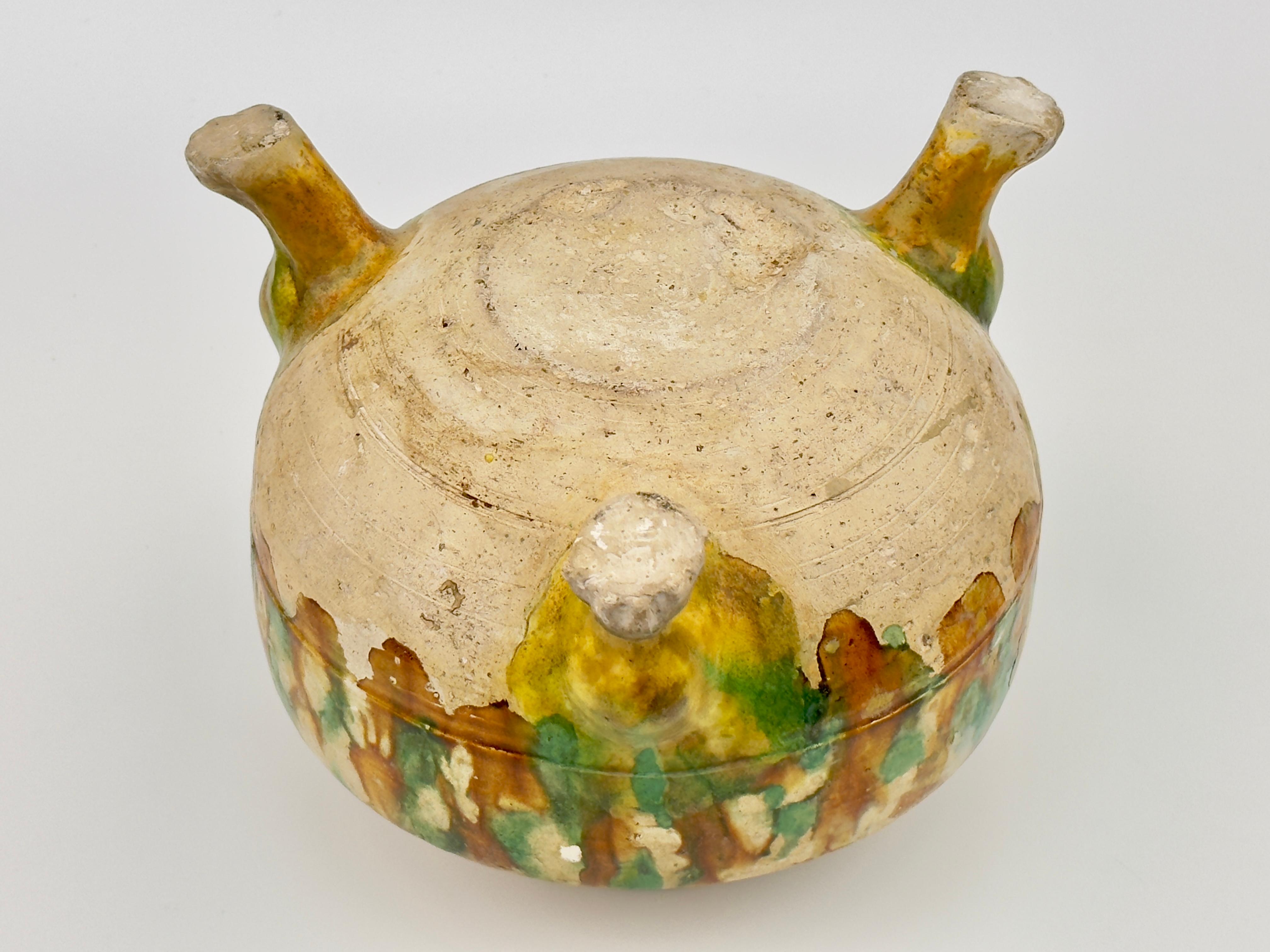 Sancai-Glazed Pottery Tripod Jar, Tang Dynasty For Sale 7