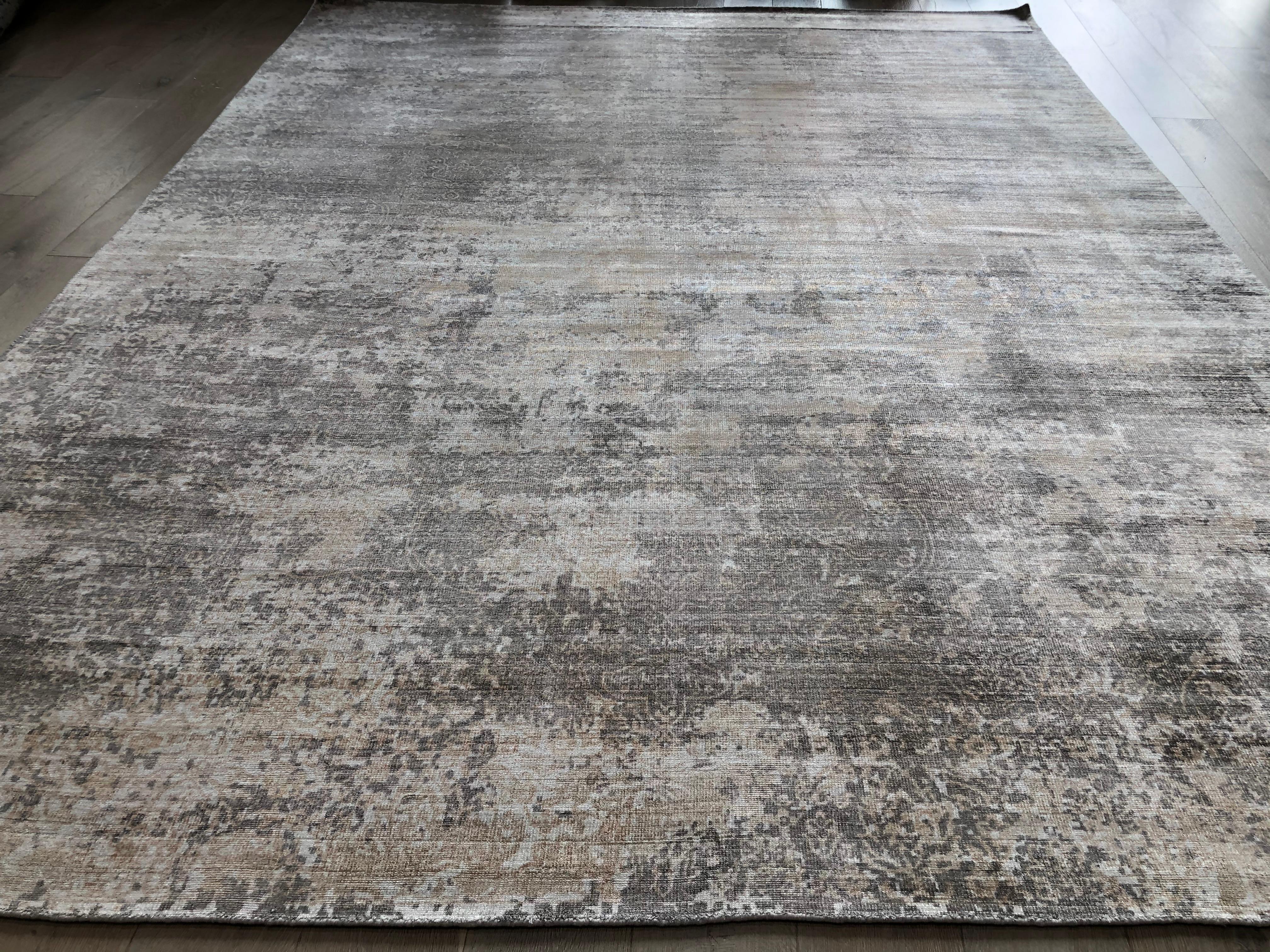 Sand Colored Abstract Design Hand Loomed Area Rug In New Condition For Sale In Los Angeles, CA