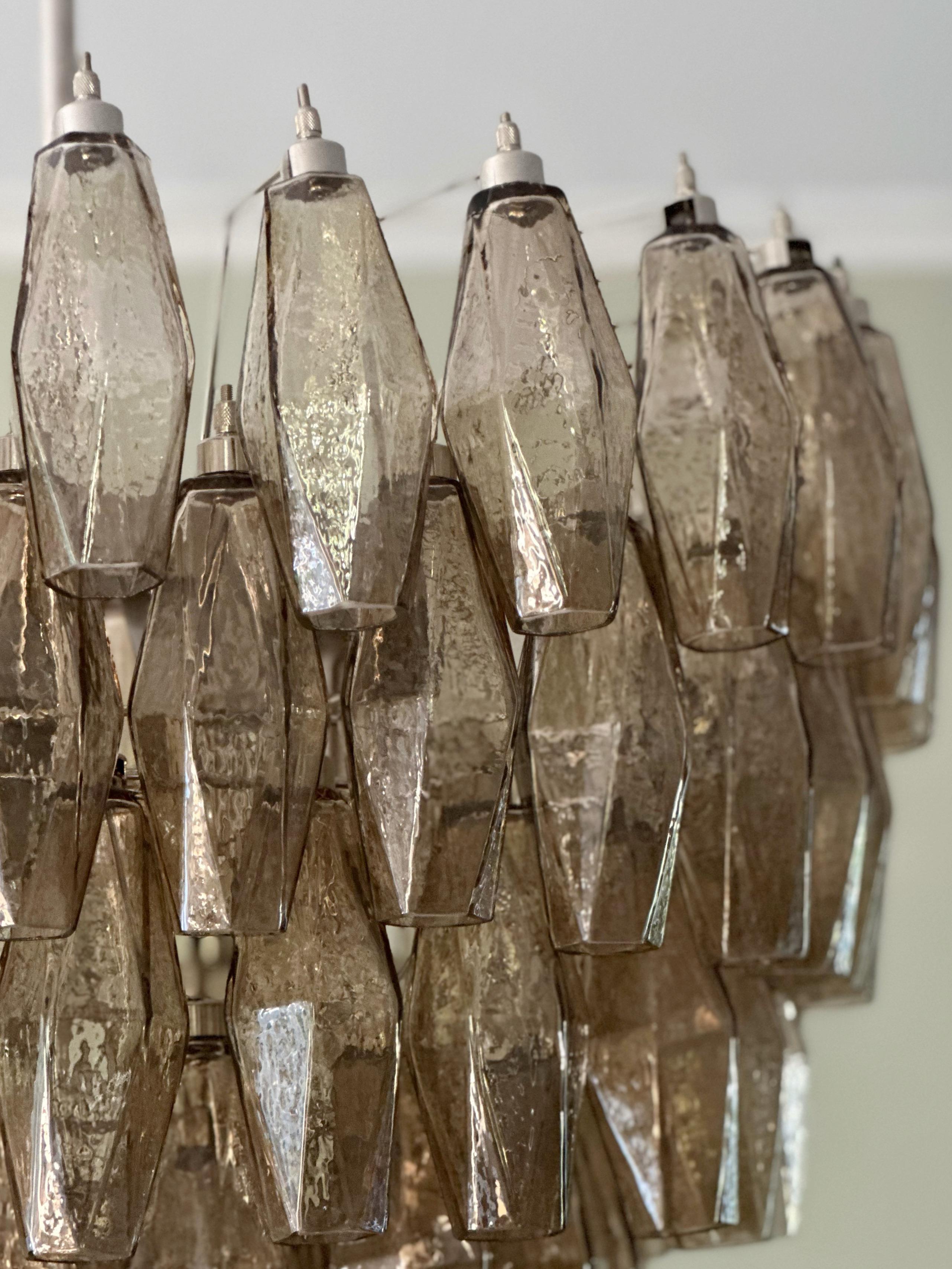 Lampadario di Murano color sabbia nello stile di Carlo Scarpa con accessori cromati in vendita 1