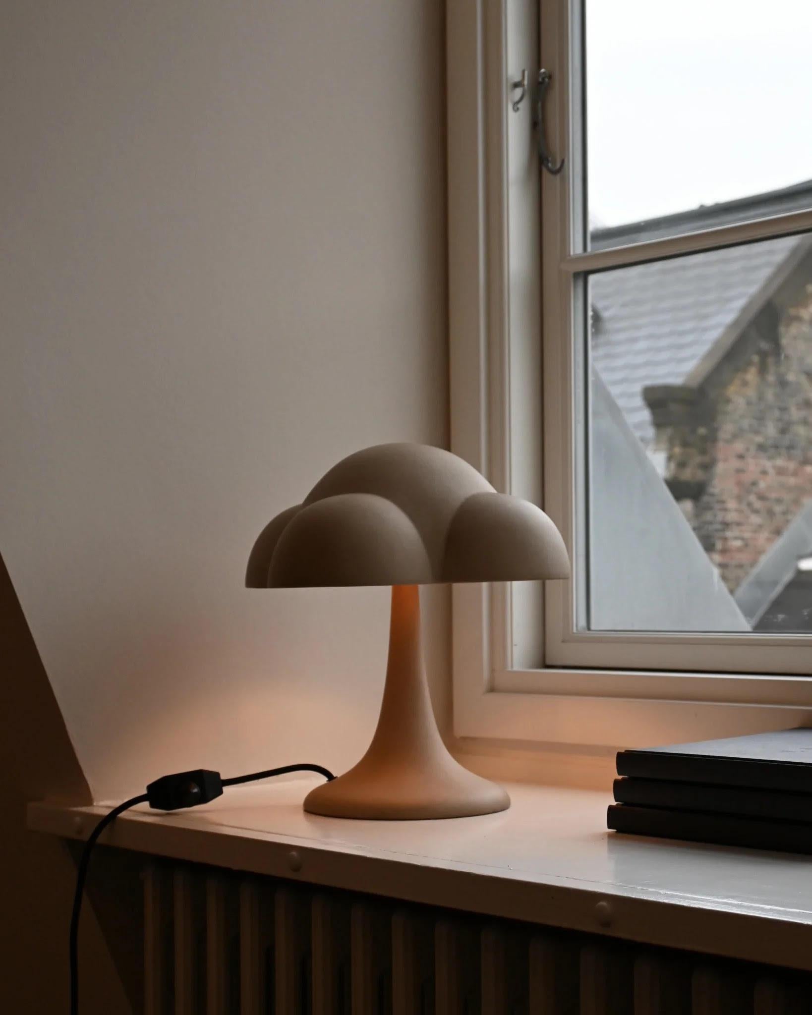 Sand-Coloured Table Lamp, Ceramic, Contemporary Work. For Sale 4