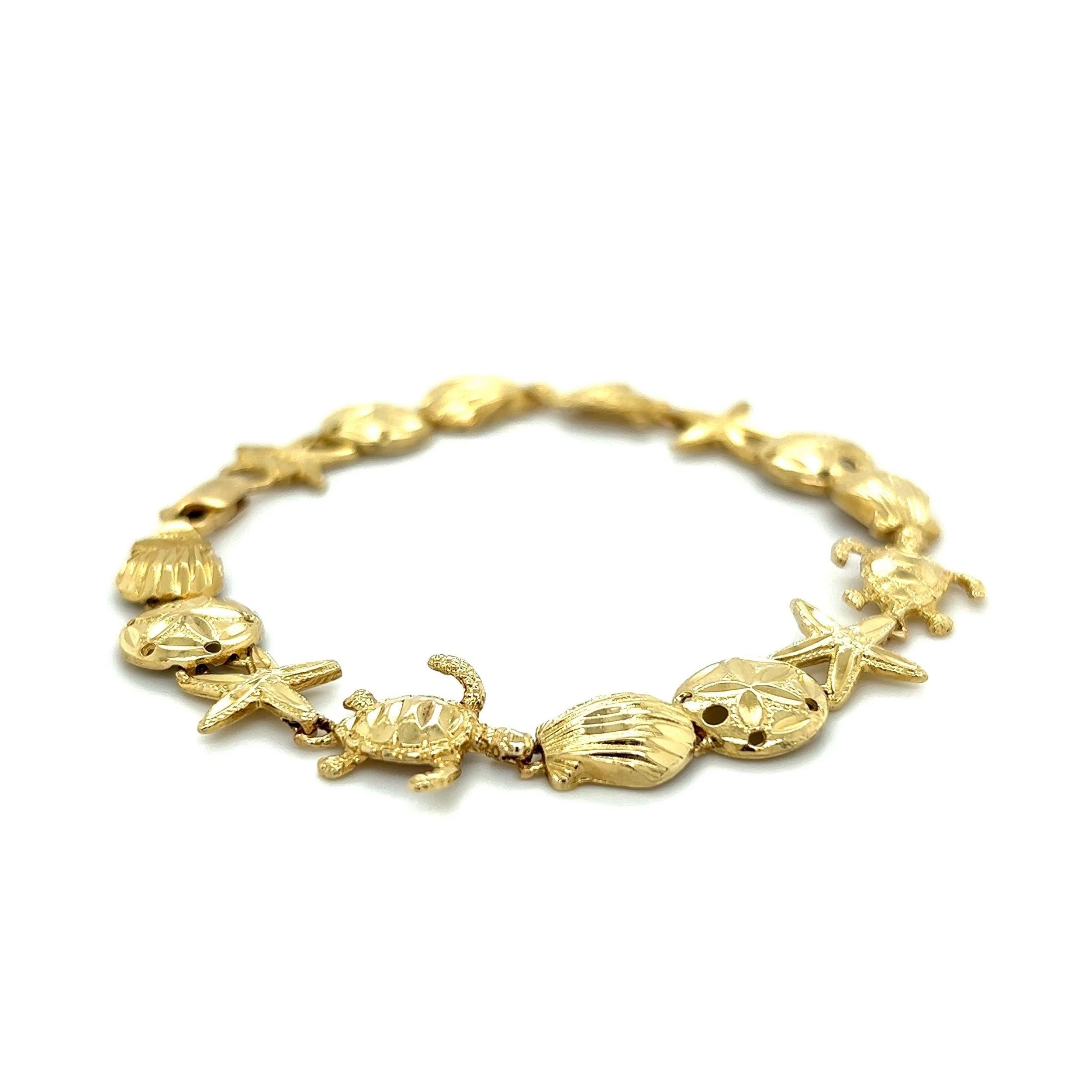Modernist Sand Dollar, Starfish, Seashell, Clam and Turtle Sea Life Gold Link Bracelet For Sale