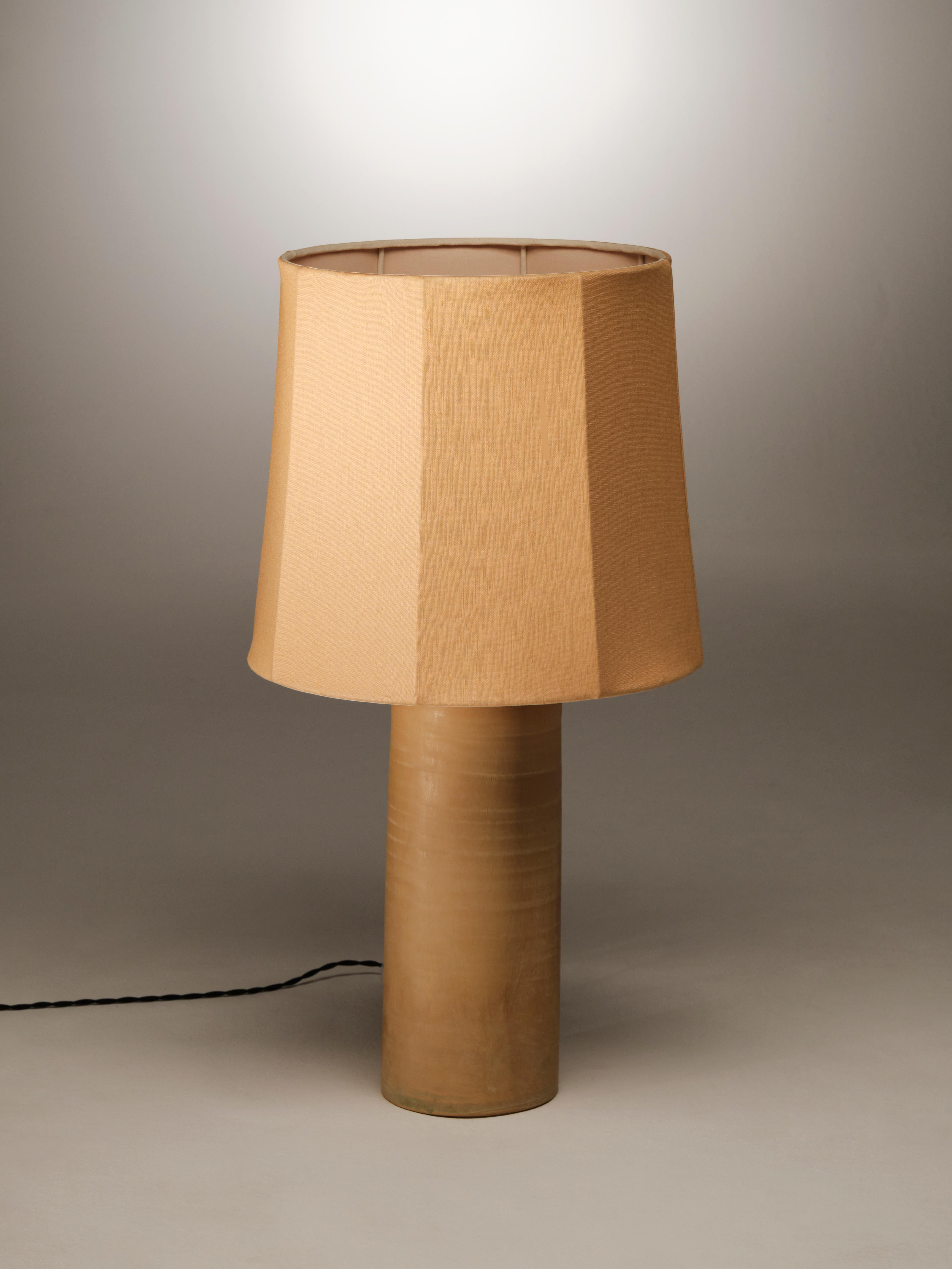 Sand Large Sonora Linen Table Lamp by NASSI
Dimensions: W 40 x D 40 x H 73 cm. 
Materials: Lampshade: coated iron, warm white Cotton Lining.
Base: wood-fired clay with beeswax finish.

Also available in 4 colors (Warm White, sand, caramel and