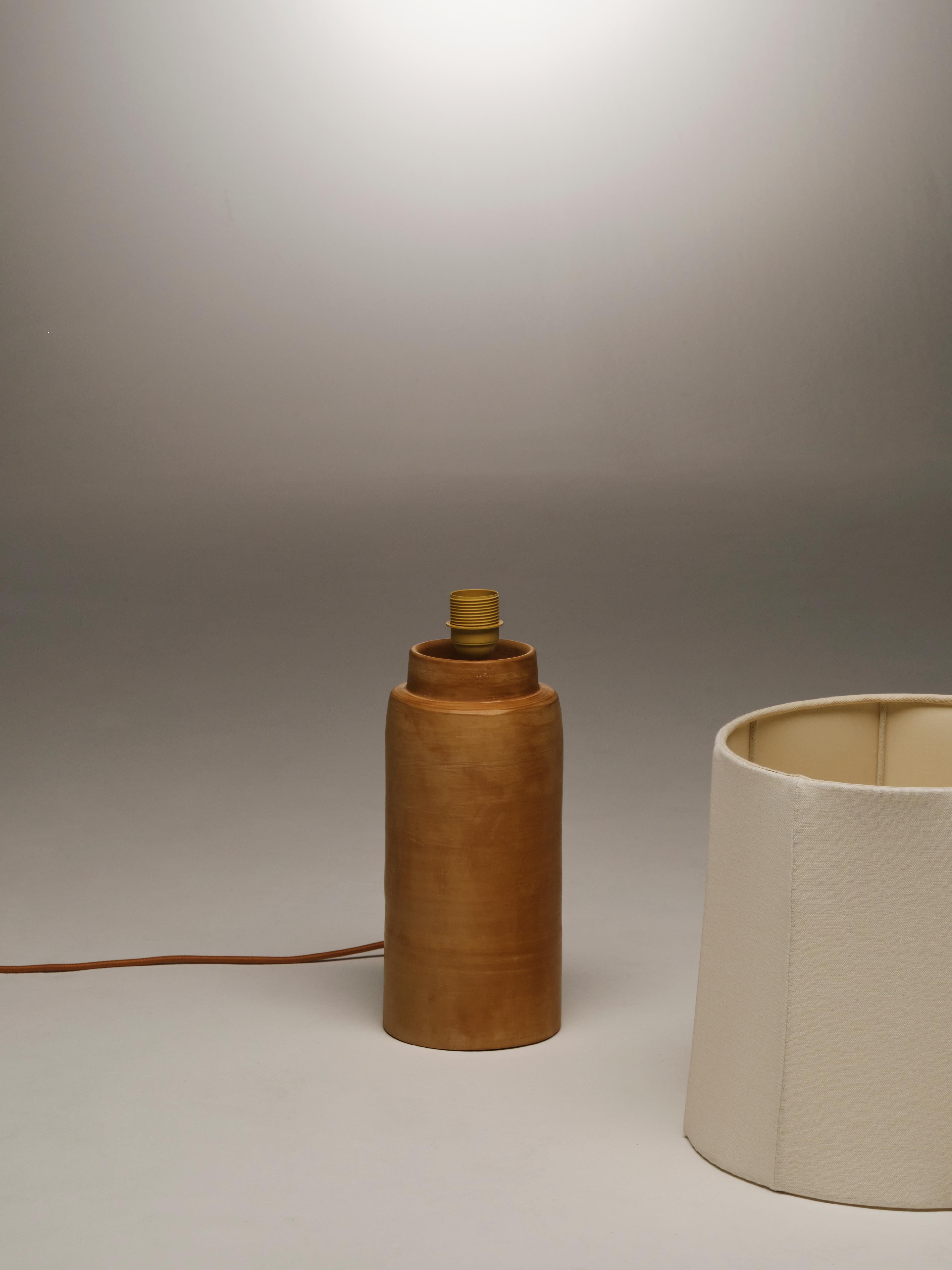 Sand Medium Sonora Linen Table Lamp by NASSI In New Condition For Sale In Geneve, CH