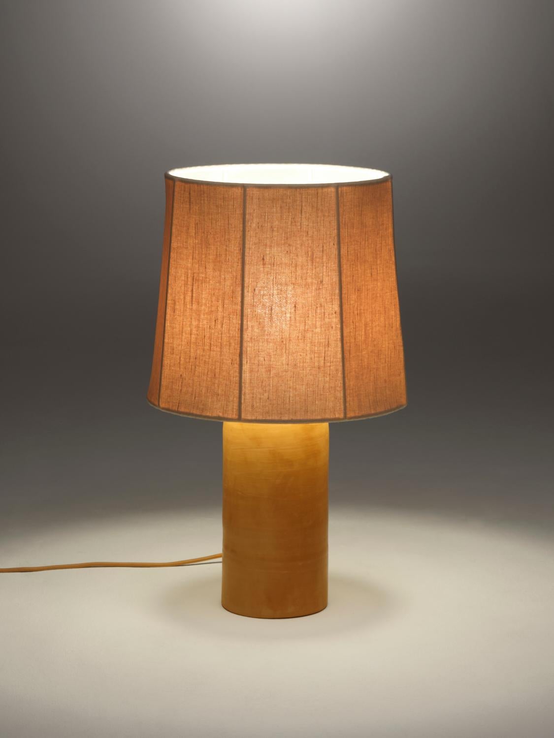 Sand Medium Sonora Linen Table Lamp by NASSI For Sale 2