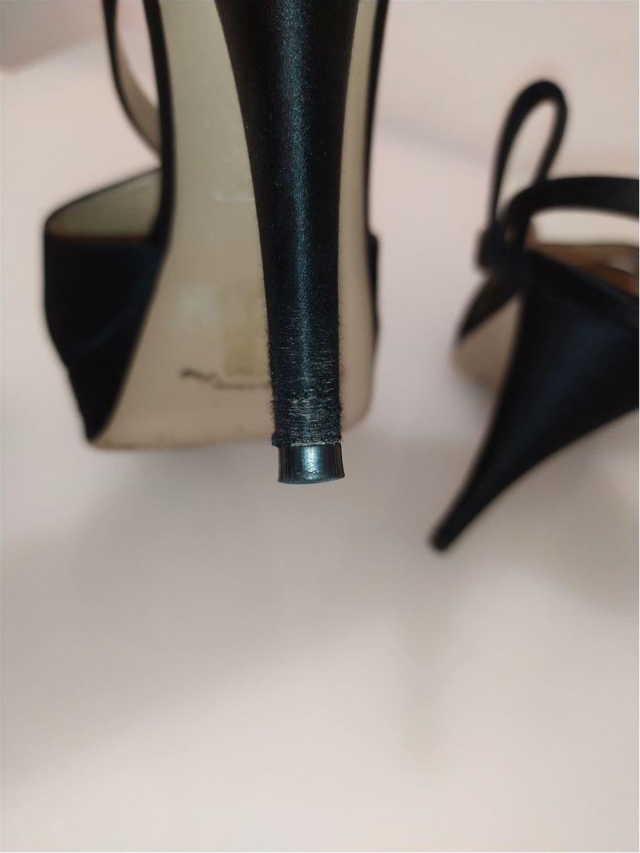 Satin Black color Heel high cm 135 (531 inches) Plateau height cm 25 (098 inches) Very little sign of use behind the heels see pictures
