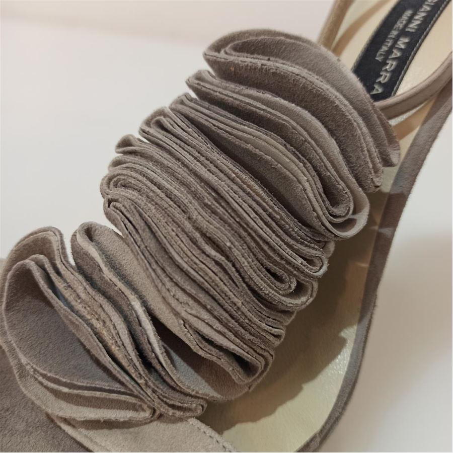 Gray Gianni Marra Sandal size 38 For Sale