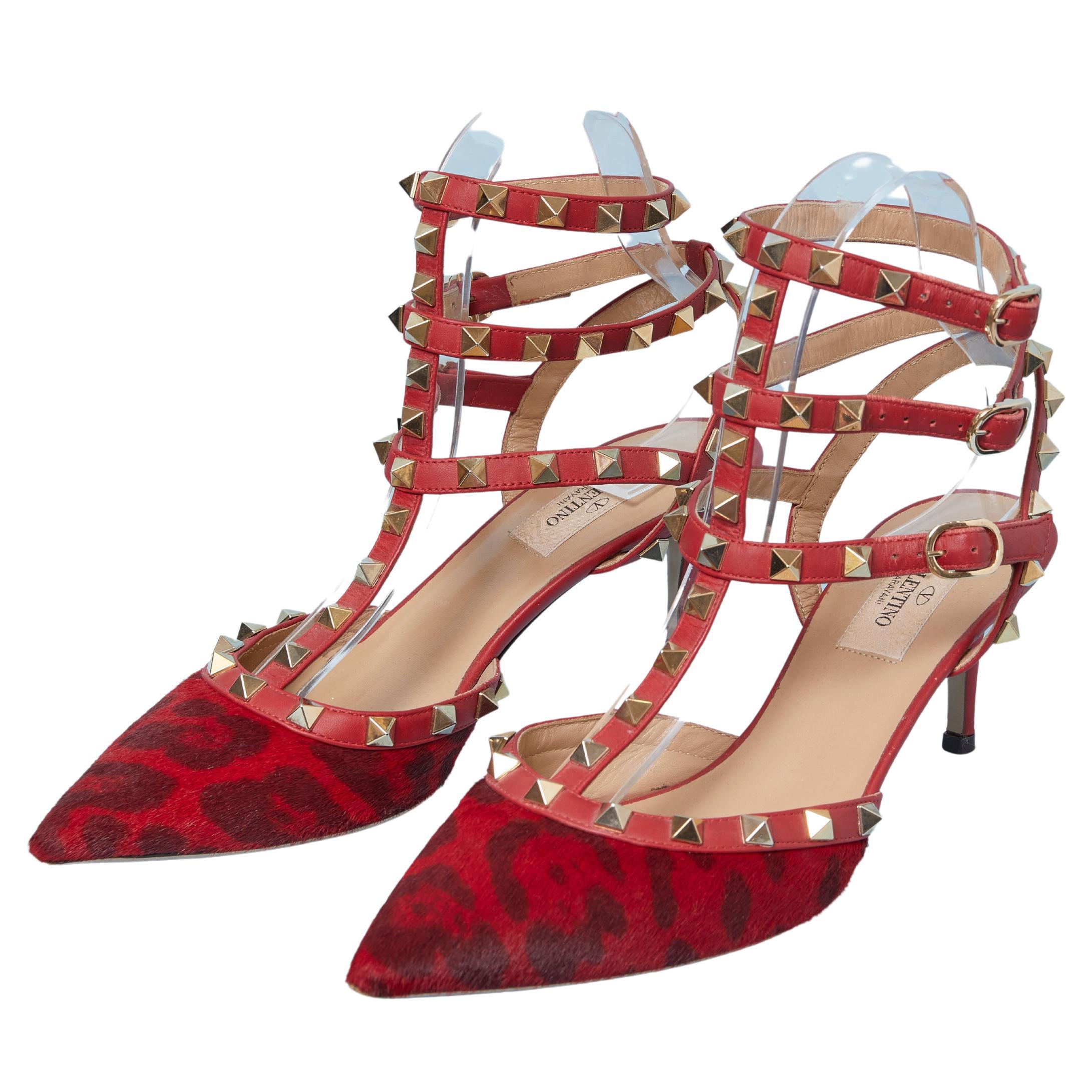 Sandales en fourrure imprimée, cuir et clous VALENTINO Garavani