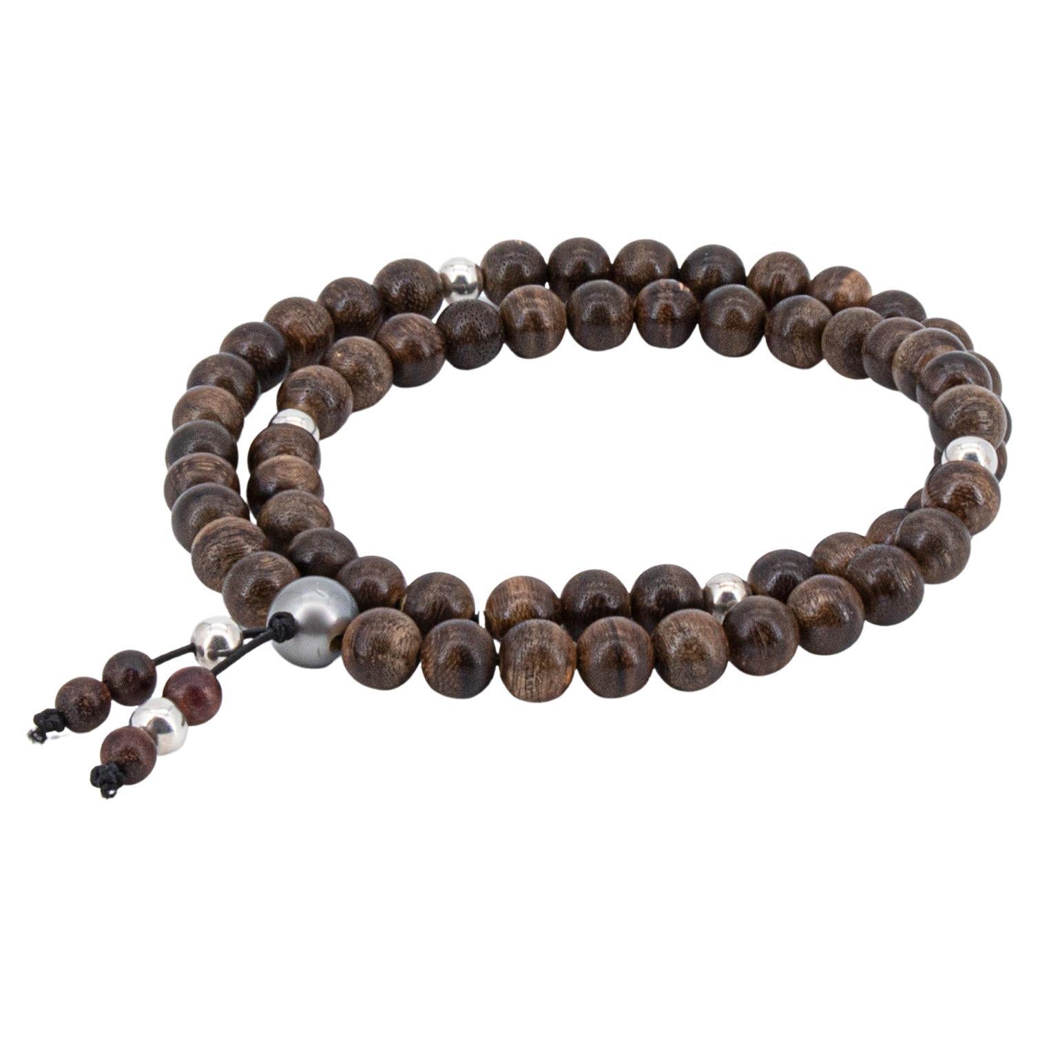 Collier de perles de bois de sandale avec perles de Tahiti et perles d'argent