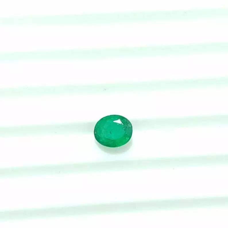 Sandawana Emerald Oval Shape 1.10Cts CERTIFIED Natural Emerald Excellent Emerald
Light weight can be worn everyday

Additional information:
Condition: New without tags: A brand-new, unused, and unworn item (including handmade items) that is not in