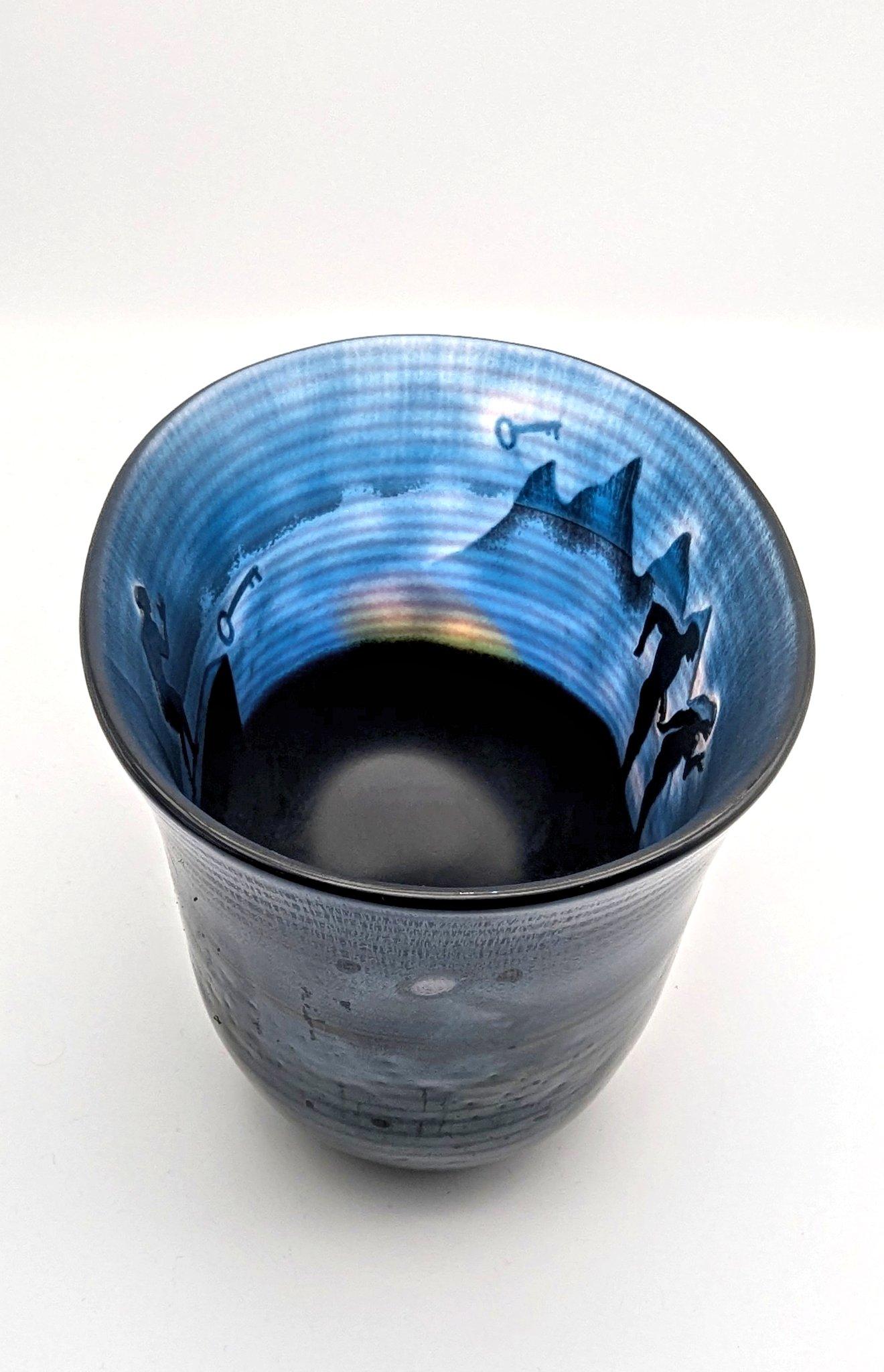 Fine XX secolo Vaso unico Kosta Boda sabbiato di Bertil Vallien, realizzato in Svezia nel 1991 in vendita