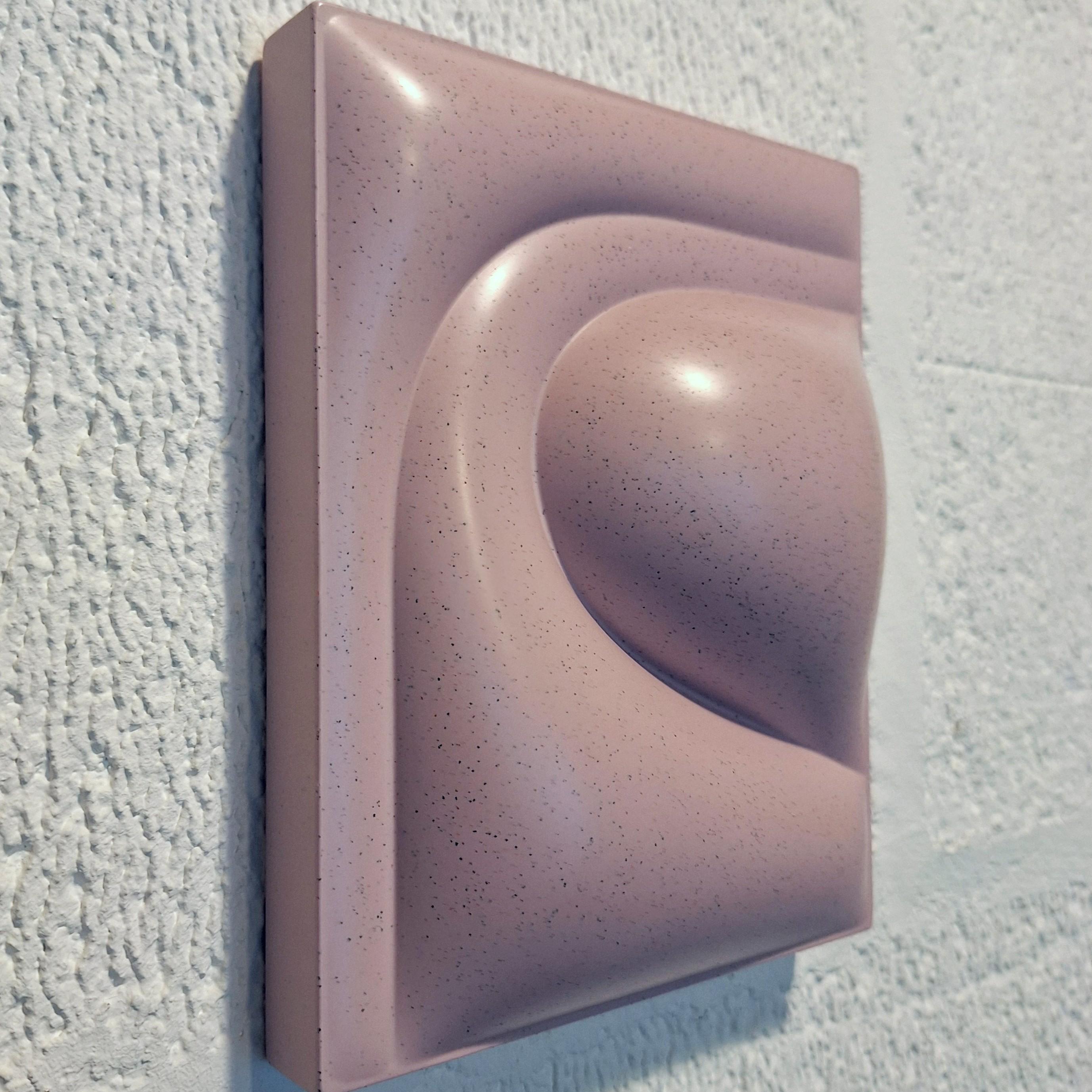 Postal 2442 - pequeño relieve de pintura moderna contemporánea abstracta rosácea - Painting Contemporáneo de Sander Martijn Jonker