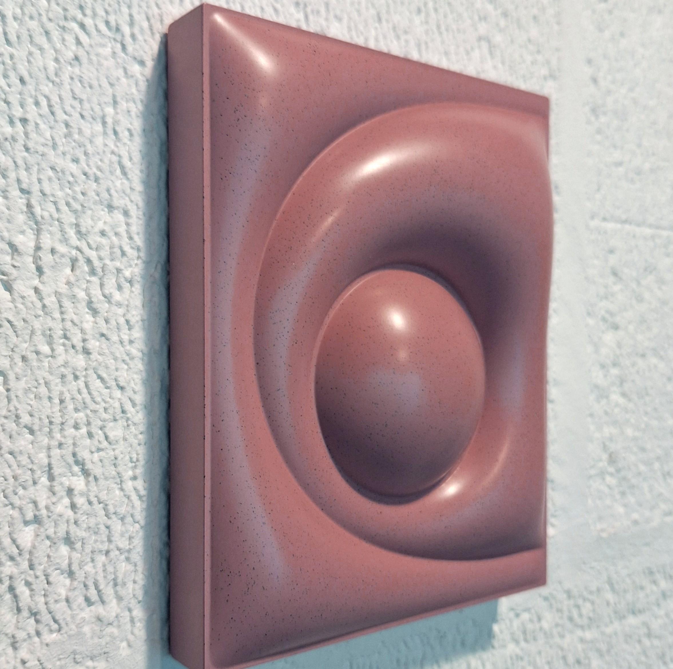 Carte postale 2444 - petite peinture abstraite contemporaine rosée en relief The Moderns - Contemporain Sculpture par Sander Martijn Jonker