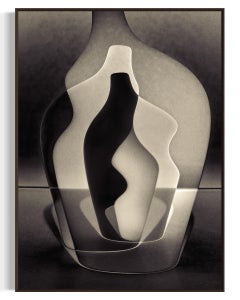 Entre Las Sombras 11 - Botellas Misteriosas - Fotografía Collage Grande Enmarcada