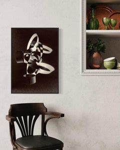 Echi orbitali - Balletto di carta - Fotografia astratta di medie dimensioni, con cornice