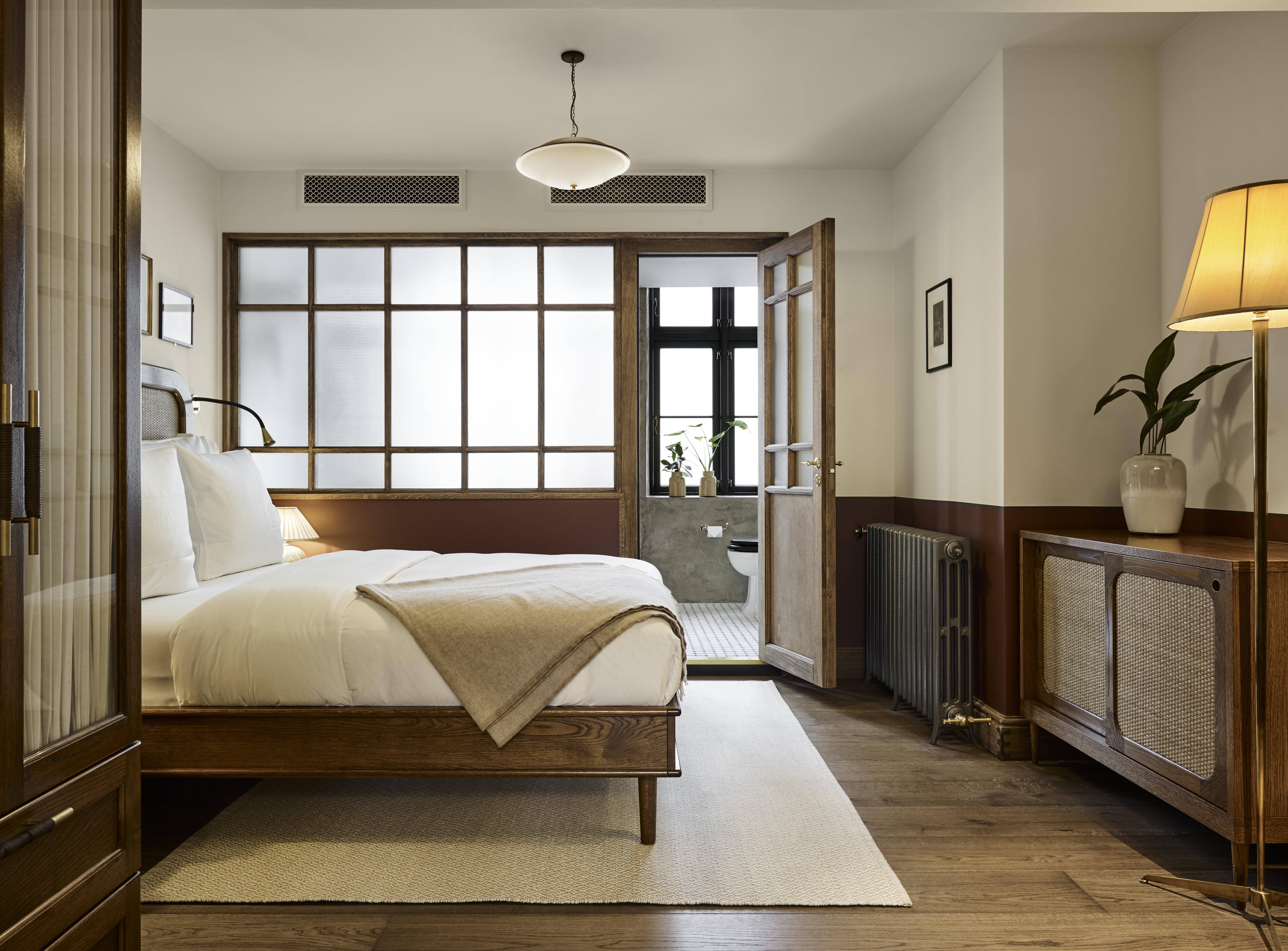 mega king size bed