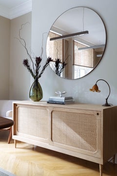 Modernes dänisches Sideboard aus Eiche Natur und Rattan - klein