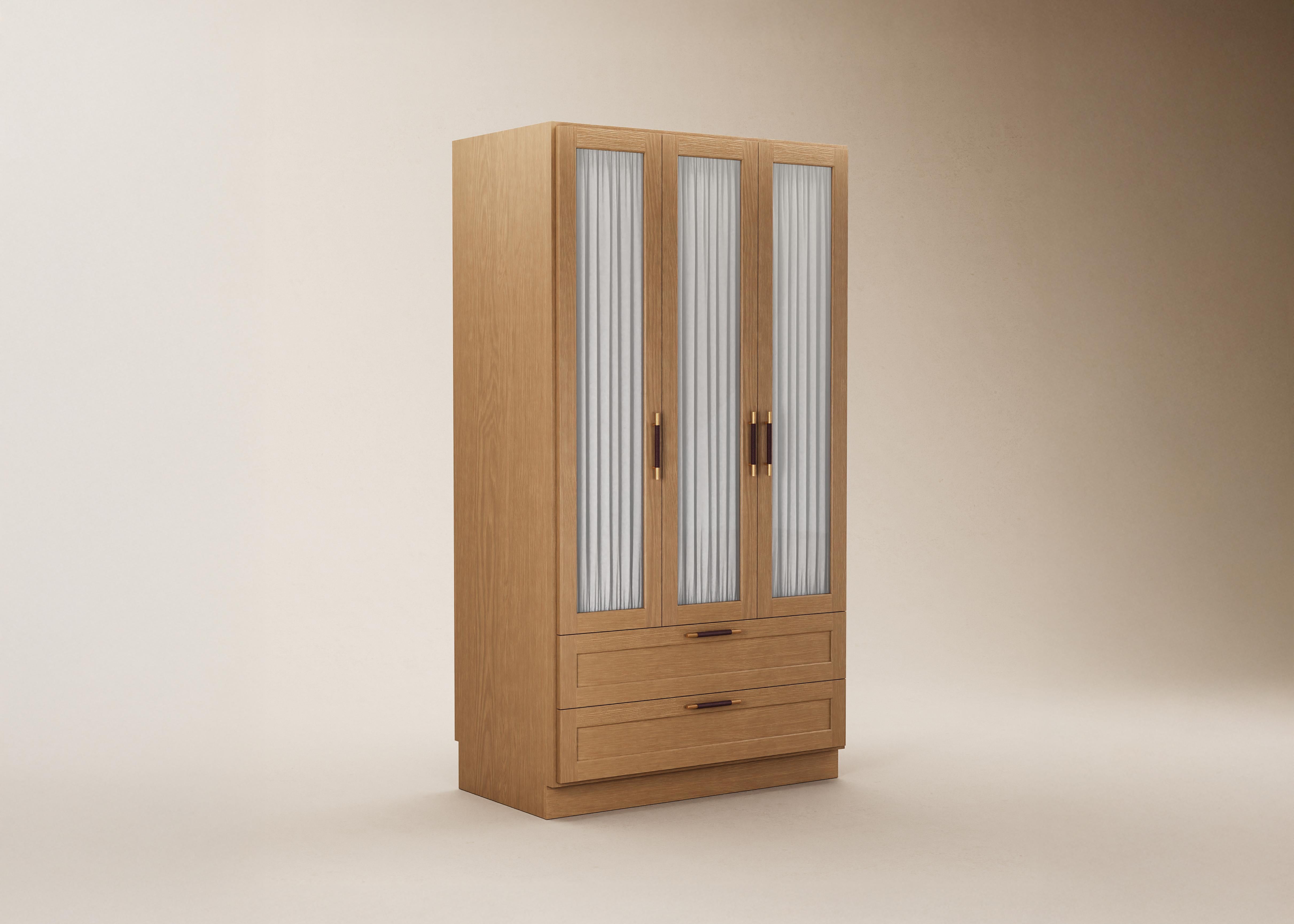 Mid-Century Modern Danish Sanders Wardrobe in Oak, Brass, Leather — Large For Sale 2