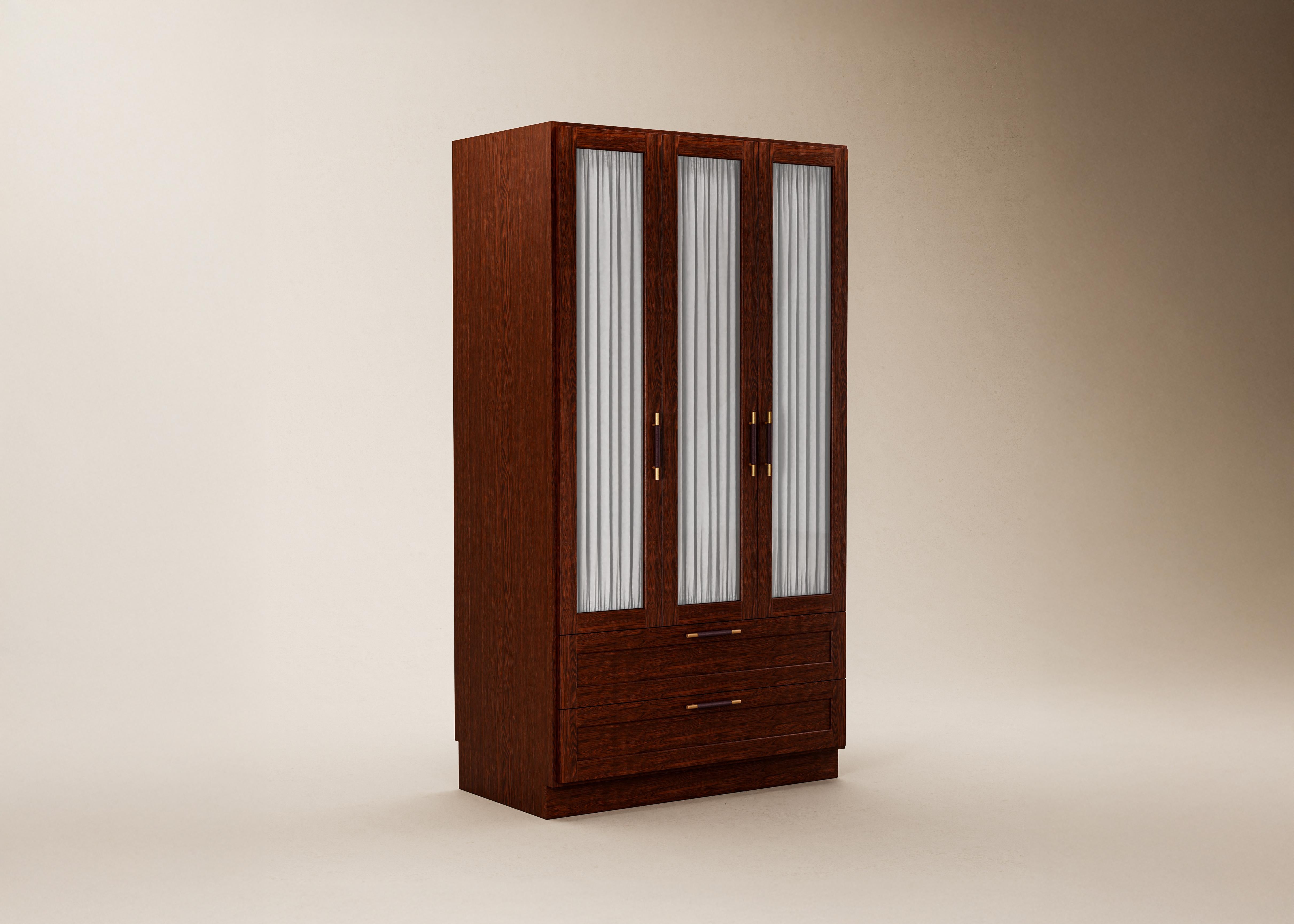 Mid-Century Modern Danish Sanders Wardrobe in Oak, Brass, Leather — Large For Sale 3