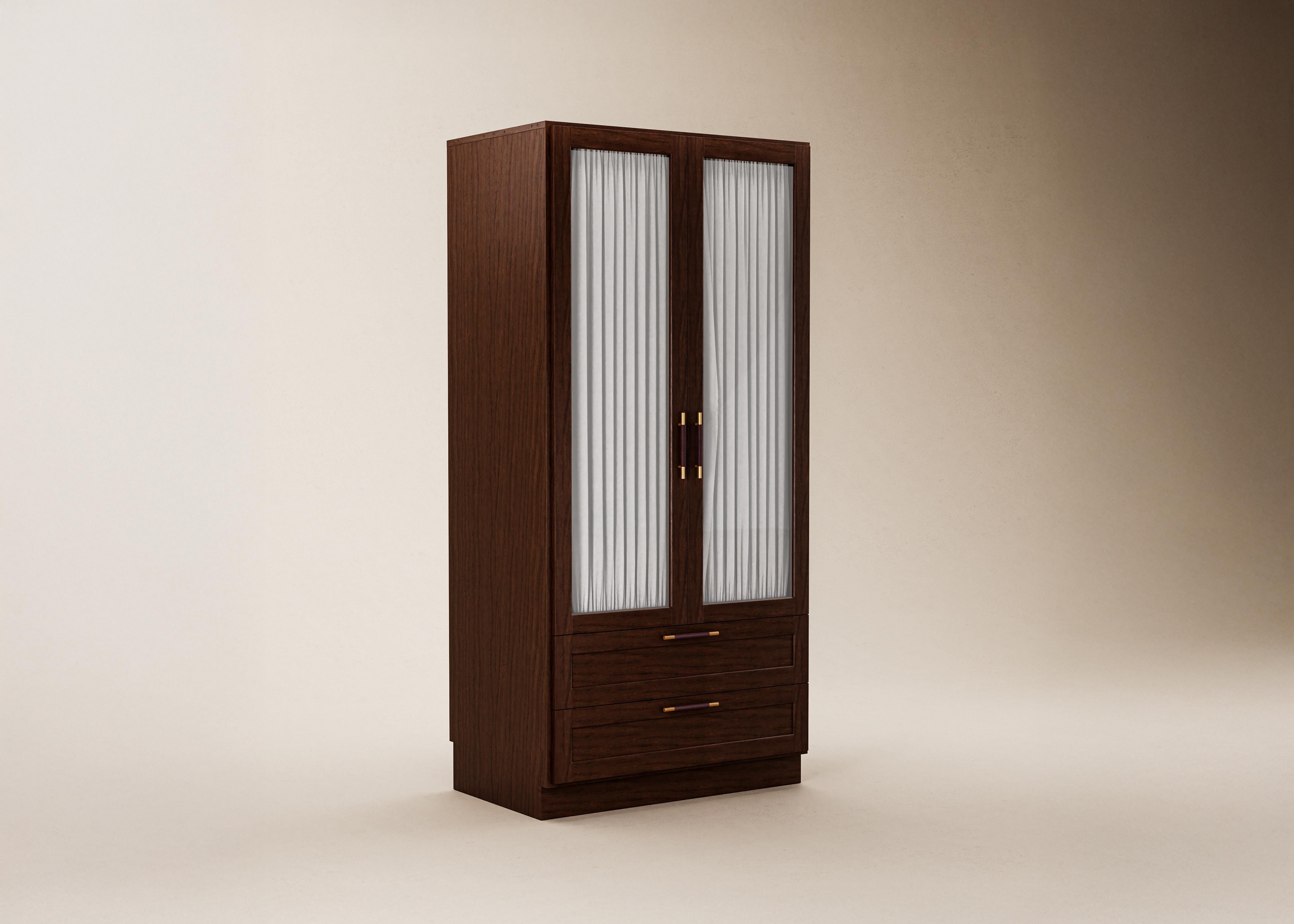 Mid-Century Modern Danish Sanders Wardrobe in Oak, Brass, Leather — Medium For Sale 2