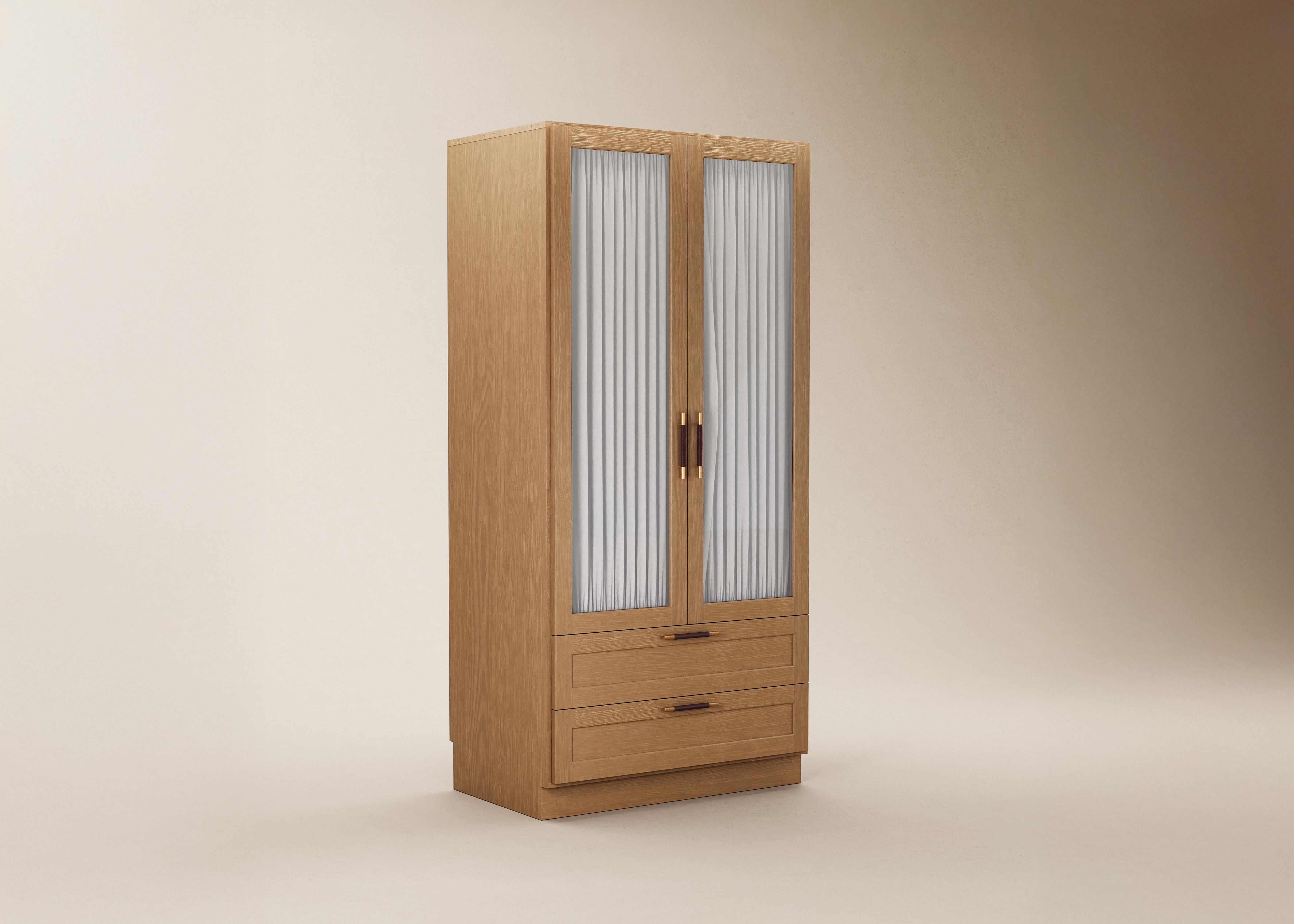 Mid-Century Modern Danish Sanders Wardrobe in Oak, Brass, Leather — Medium For Sale 3