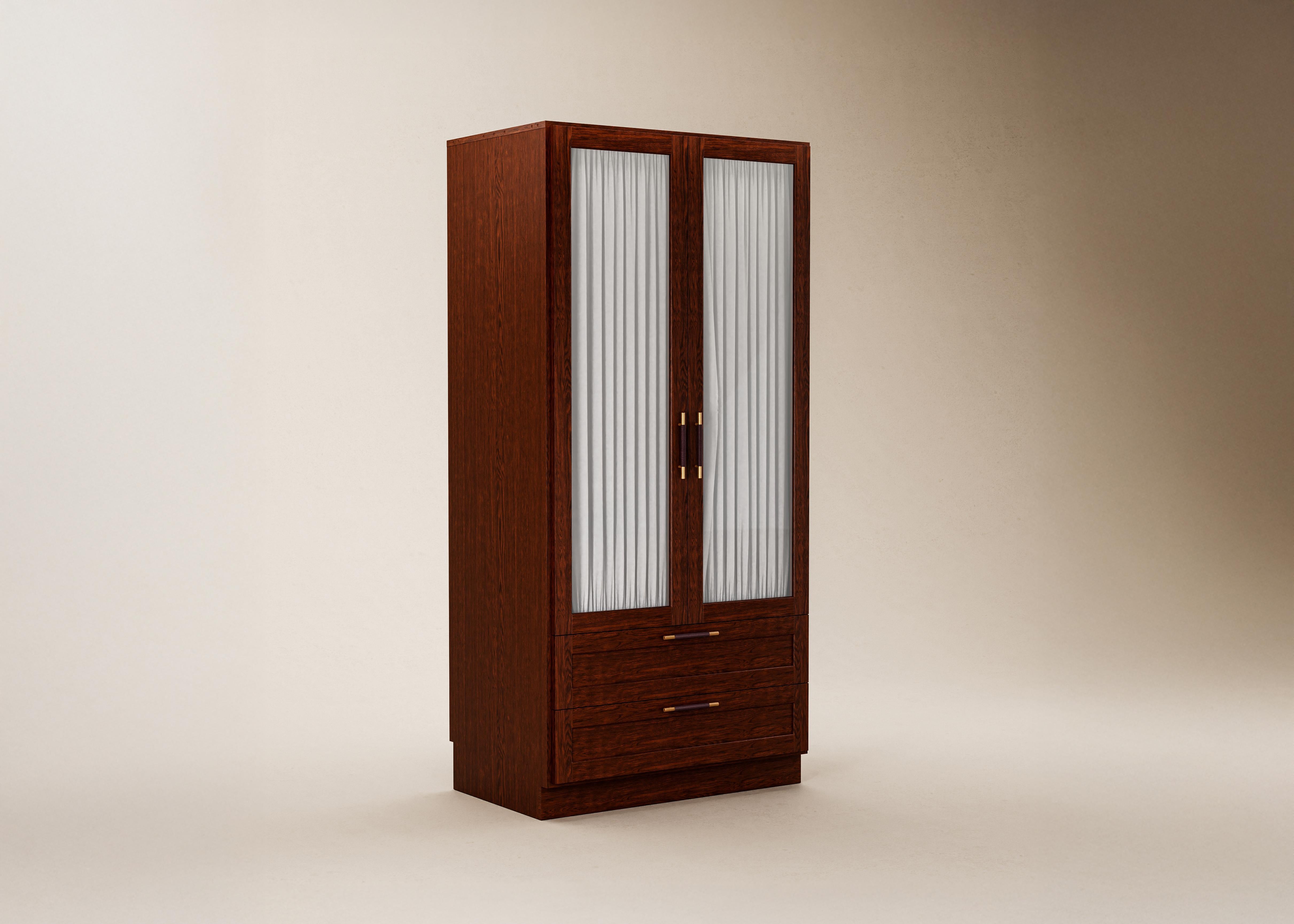 Mid-Century Modern Danish Sanders Wardrobe in Oak, Brass, Leather — Medium For Sale 6