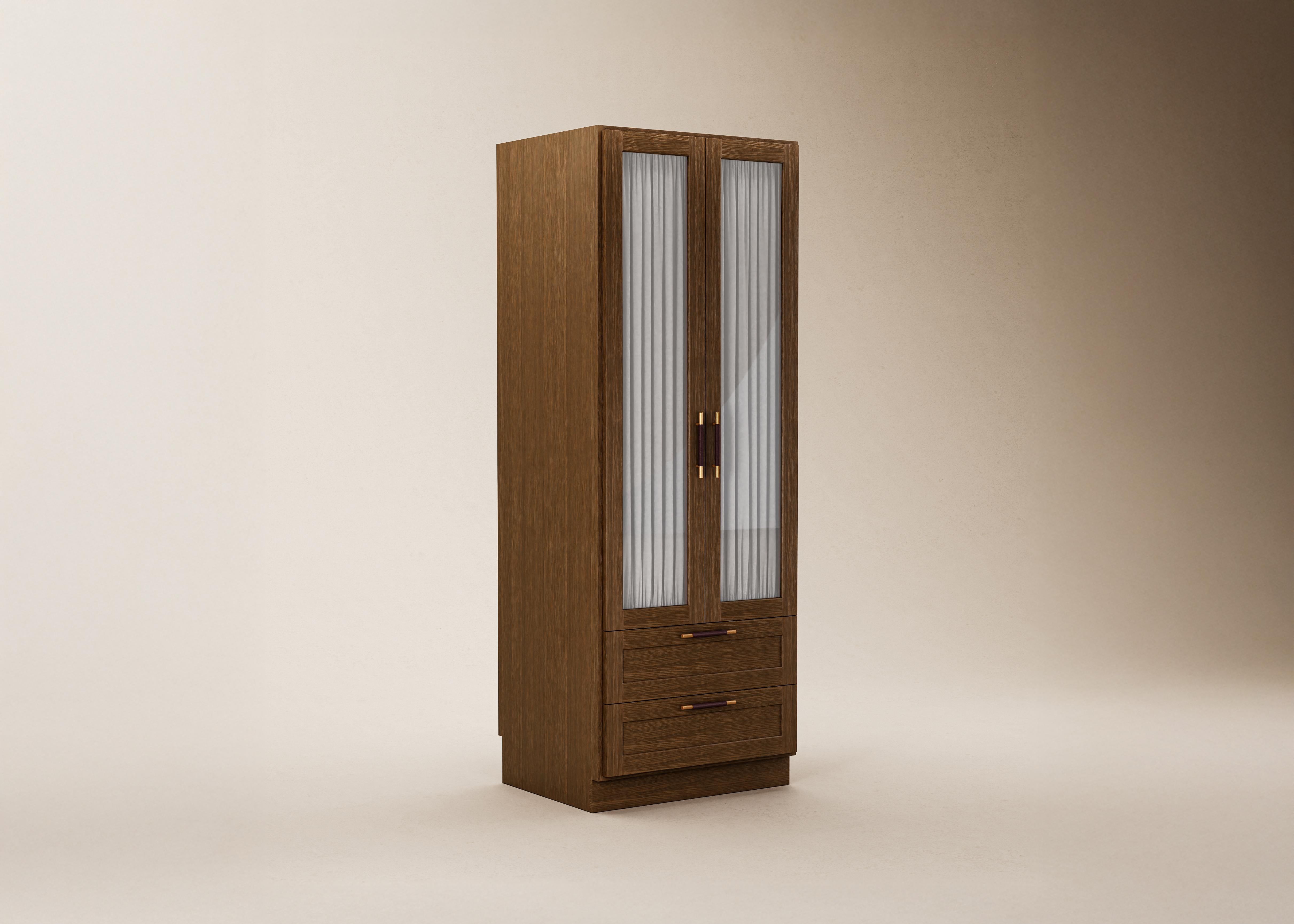 Mid-Century Modern Danish Sanders Wardrobe in Oak, Brass, Leather — Small For Sale 5