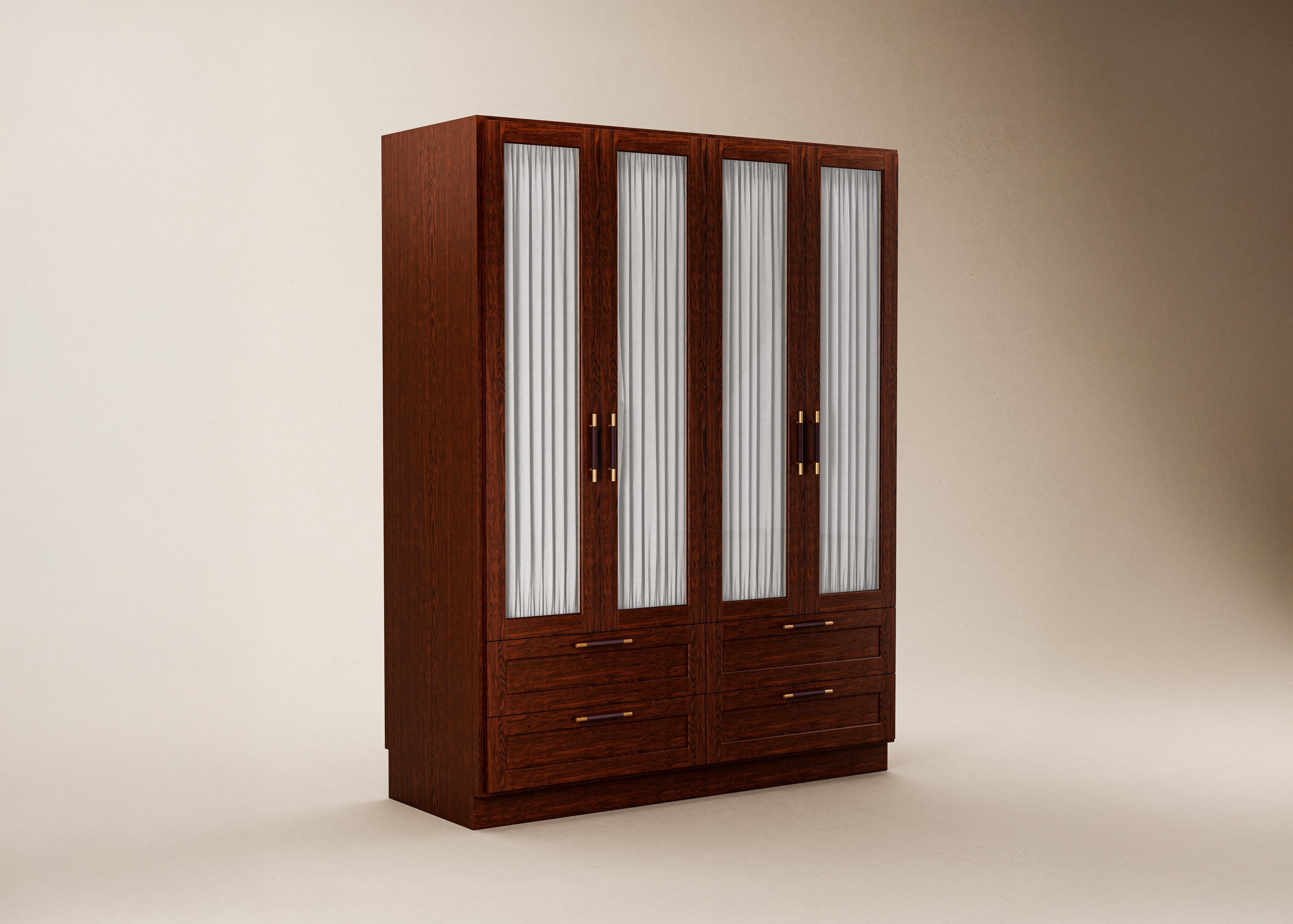 Mid-Century Modern Danish Sanders Wardrobe in Oak, Brass, Leather — Extra Large in vendita 2