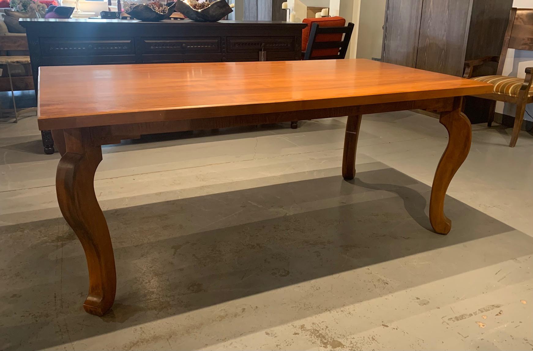 Sandia Dining Table In Good Condition For Sale In Albuquerque, NM