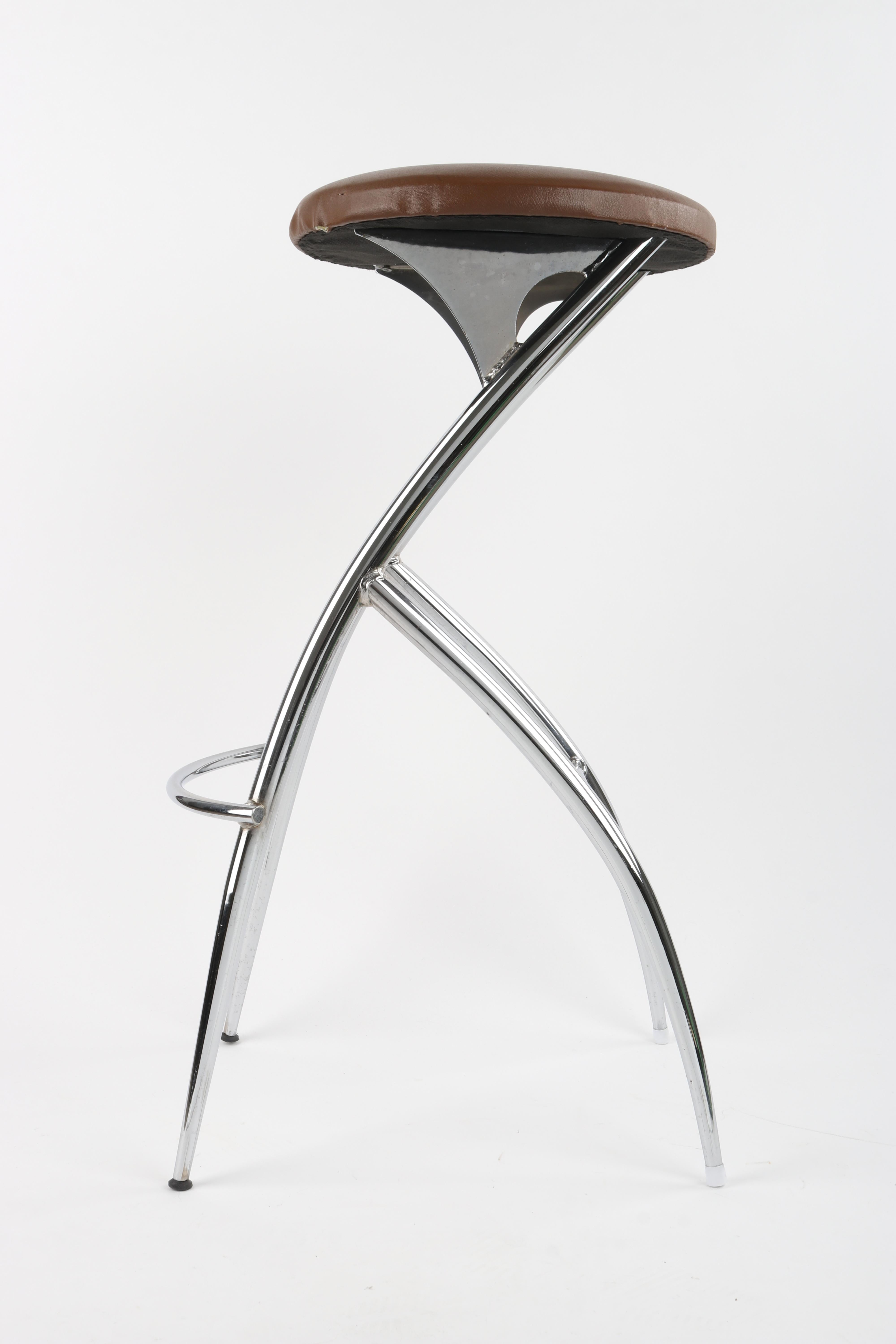 Sandler Seating - Ensemble de tabourets de bar architecturaux incurvés tapissés de chrome des années 1990 en vente 5