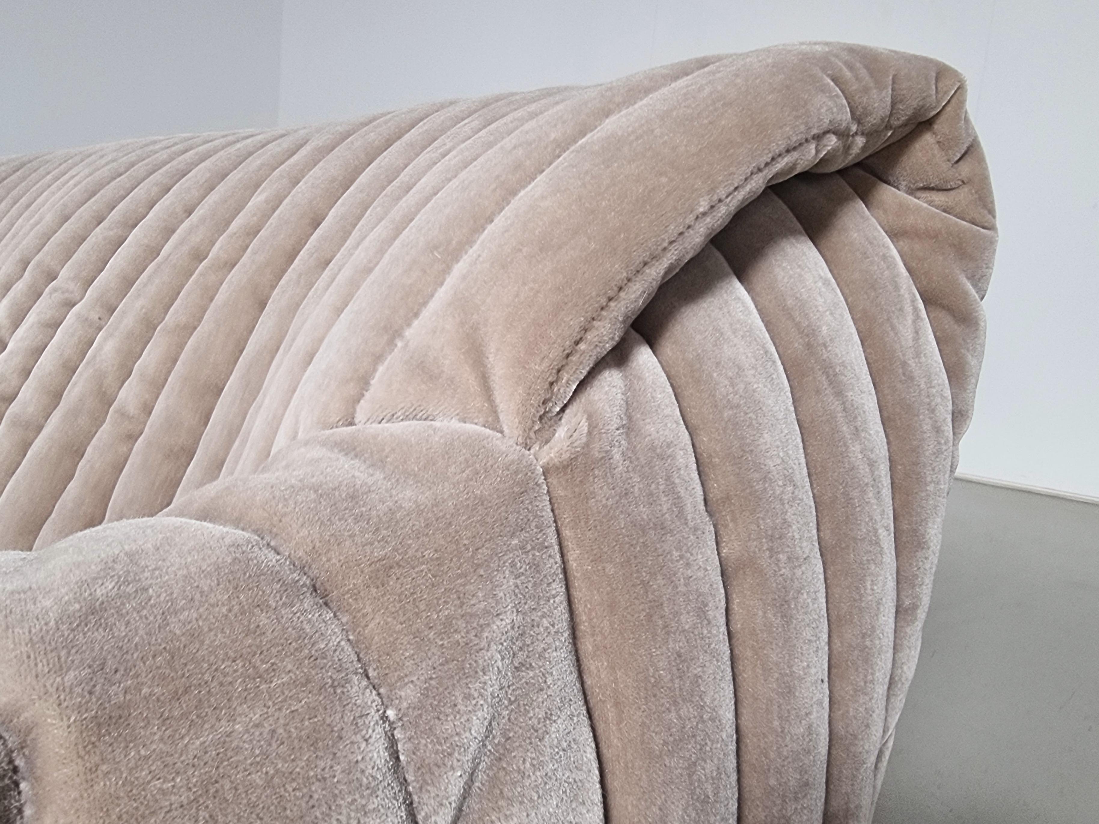 Velvet Sandra 3-seater sofa in mohair velvet by Annie Hiéronimus for Cinna Ligne Roset