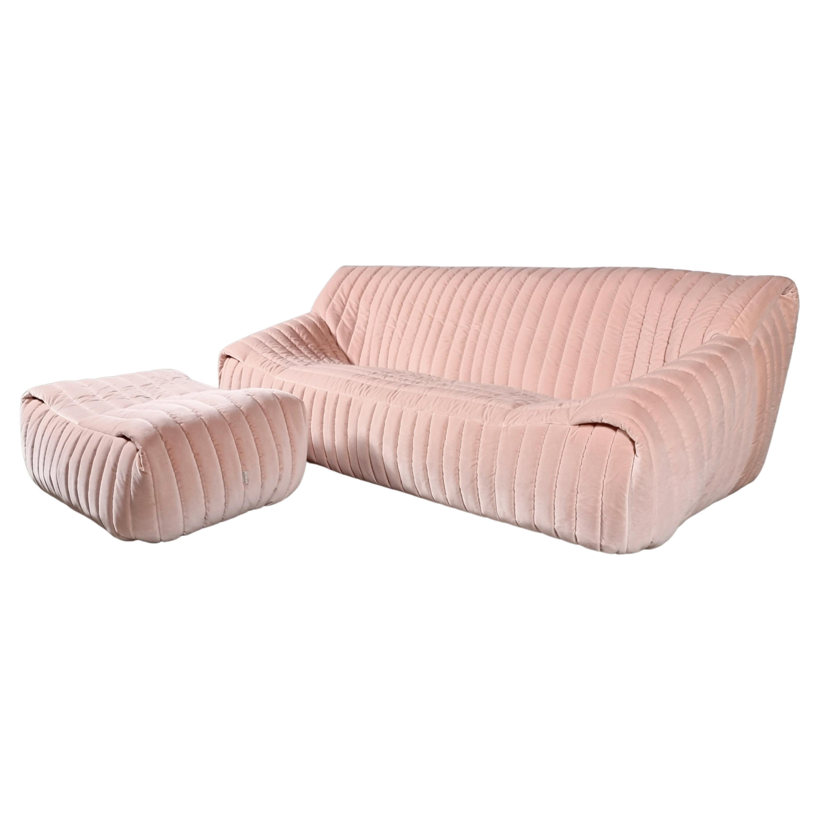 Sandra 3-seater sofa in blush pink velvet, Annie Hiéronimus, Cinna Ligne Roset