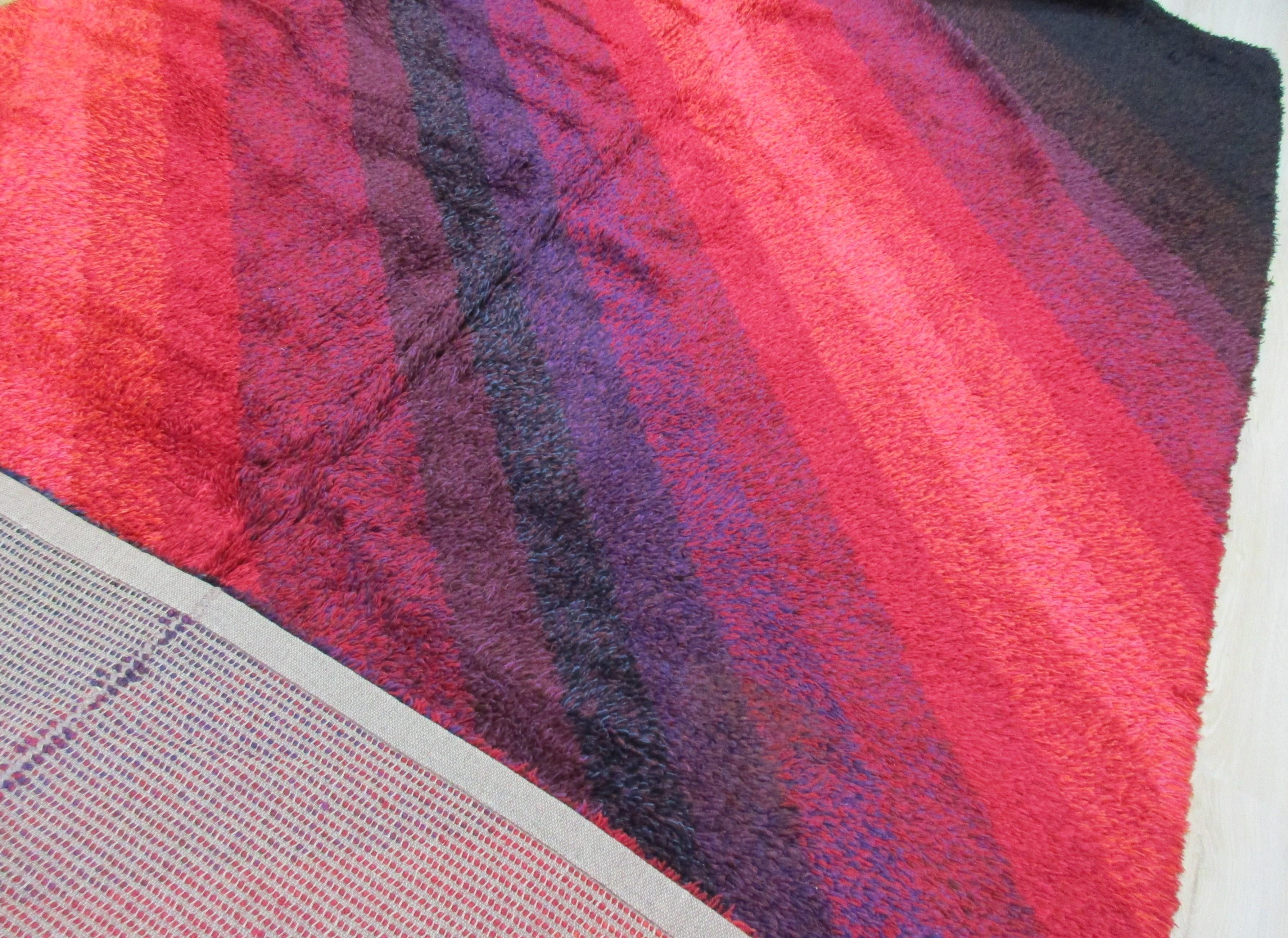 Wool Sandra Marconato Handmade Italian carpet  1970 with authentication of artist For Sale