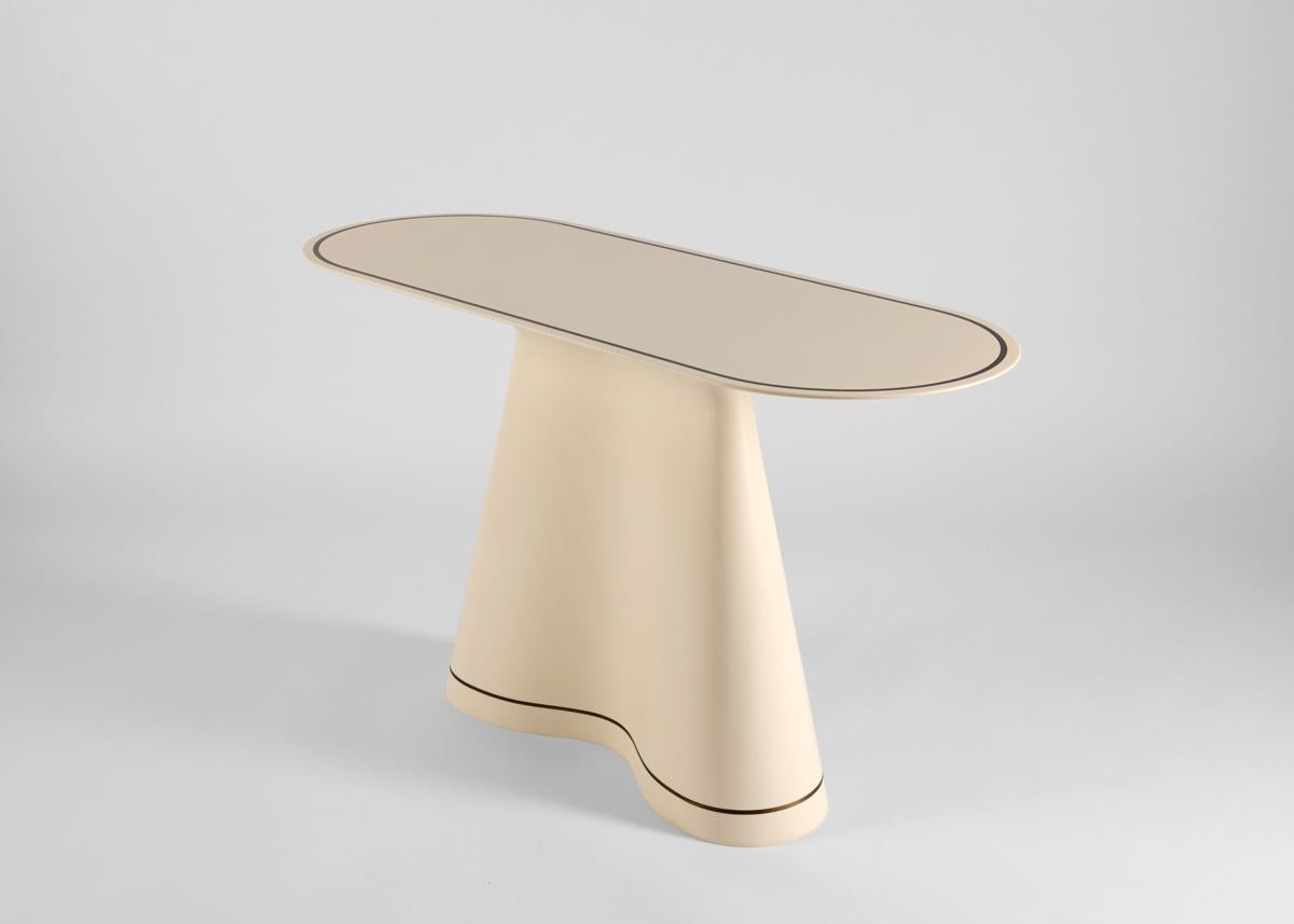 As in its namesake, the wavelike movement in Sandra Nunnerley's contemporary console resembles the visual Nova of a celestial star – flaring up in brightness before returning to its original form. Nova serves as a serious (yet playful) addition to