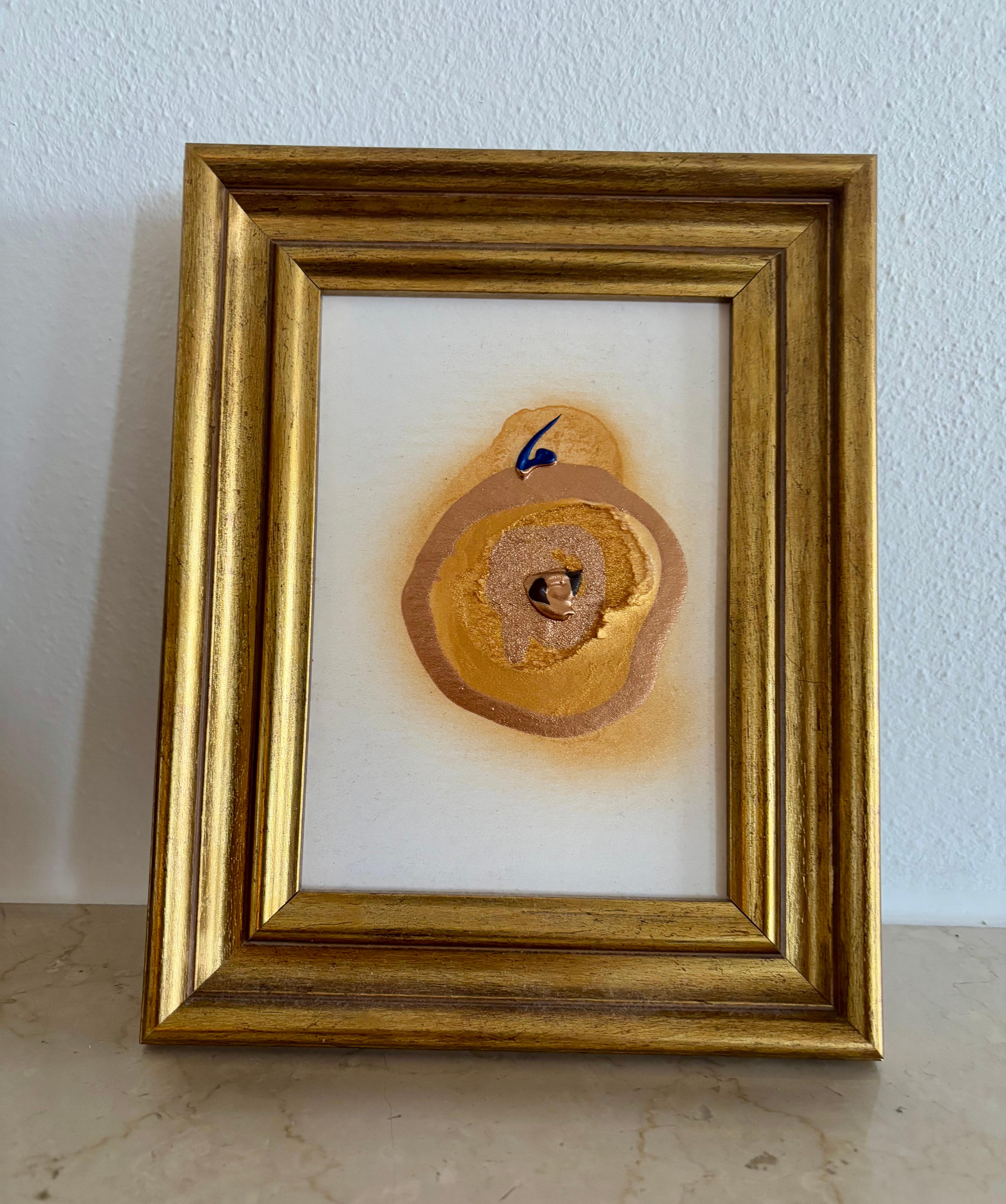 Quadro astratto, acrilico in una cornice in legno dorato, sarà firmato sul retro dall'artista. Ispirato al colore oro e alla cornice dorata. 