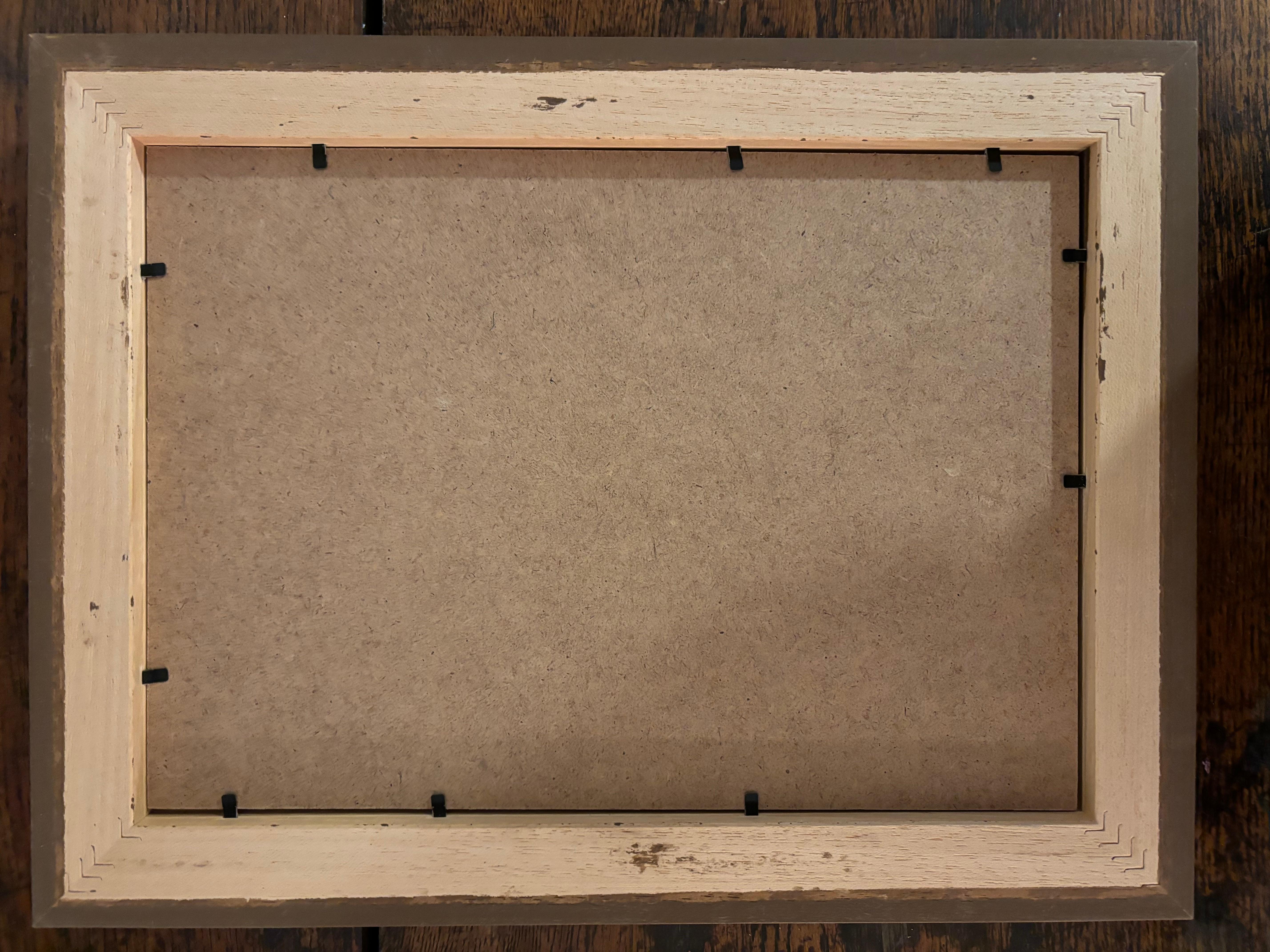 Quadro astratto che si ispira alla bella cornice in legno argentato. Sarà firmato per il futuro proprietario. Mi piace il contrasto dell'inquadratura e dei colori, che evoca un buon umore.