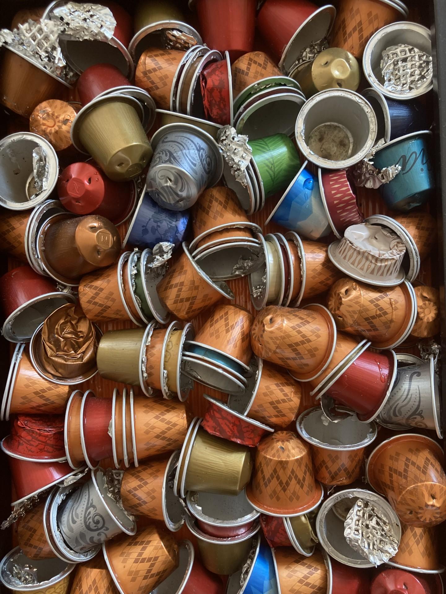 Orange is a mess / Gemälde / signiert (Abstrakt), Painting, von Sandra Salamonová