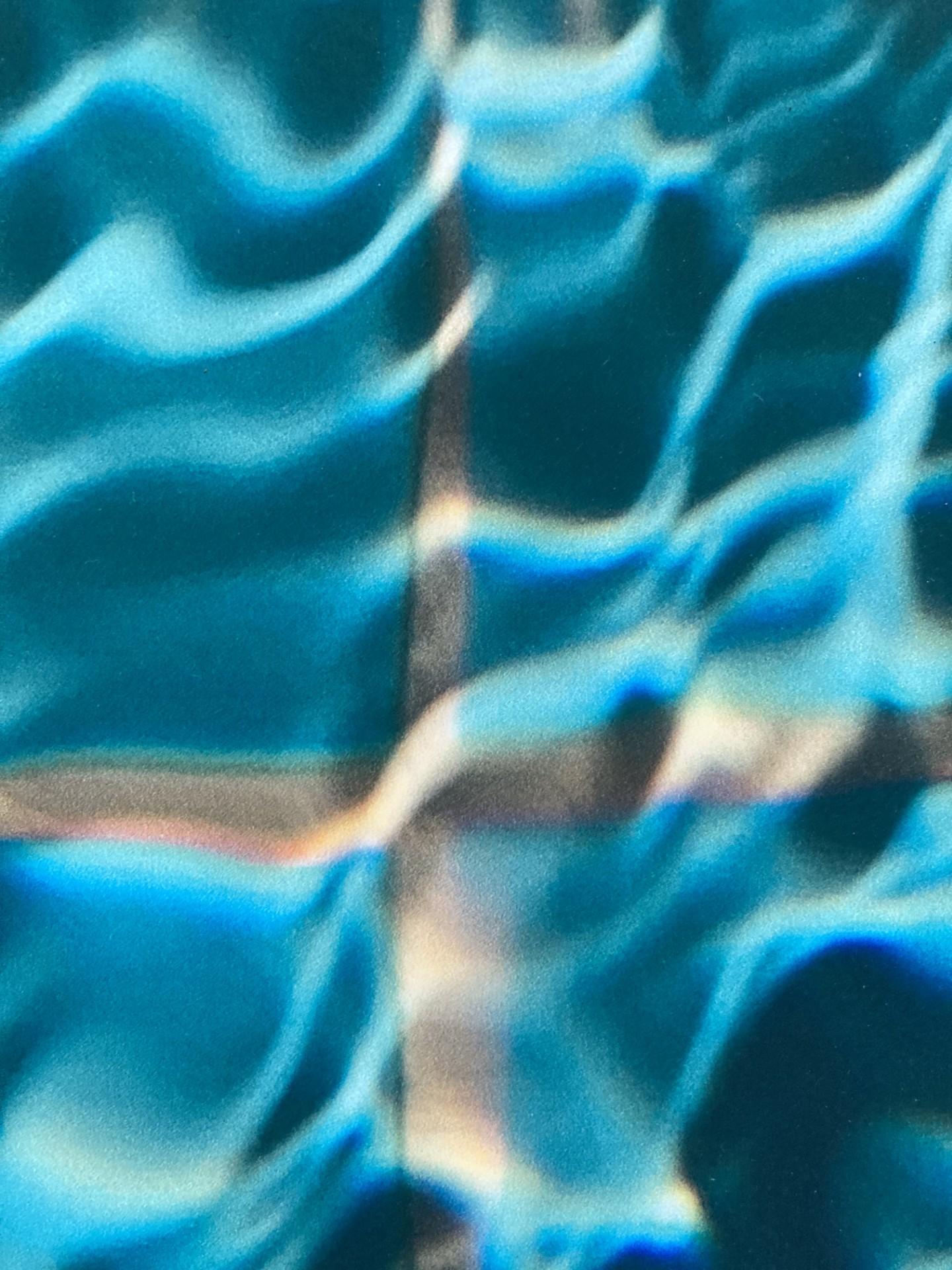 Fotografía Oro en Gris Firmada - Photograph Abstracto de Sandra Salamonová