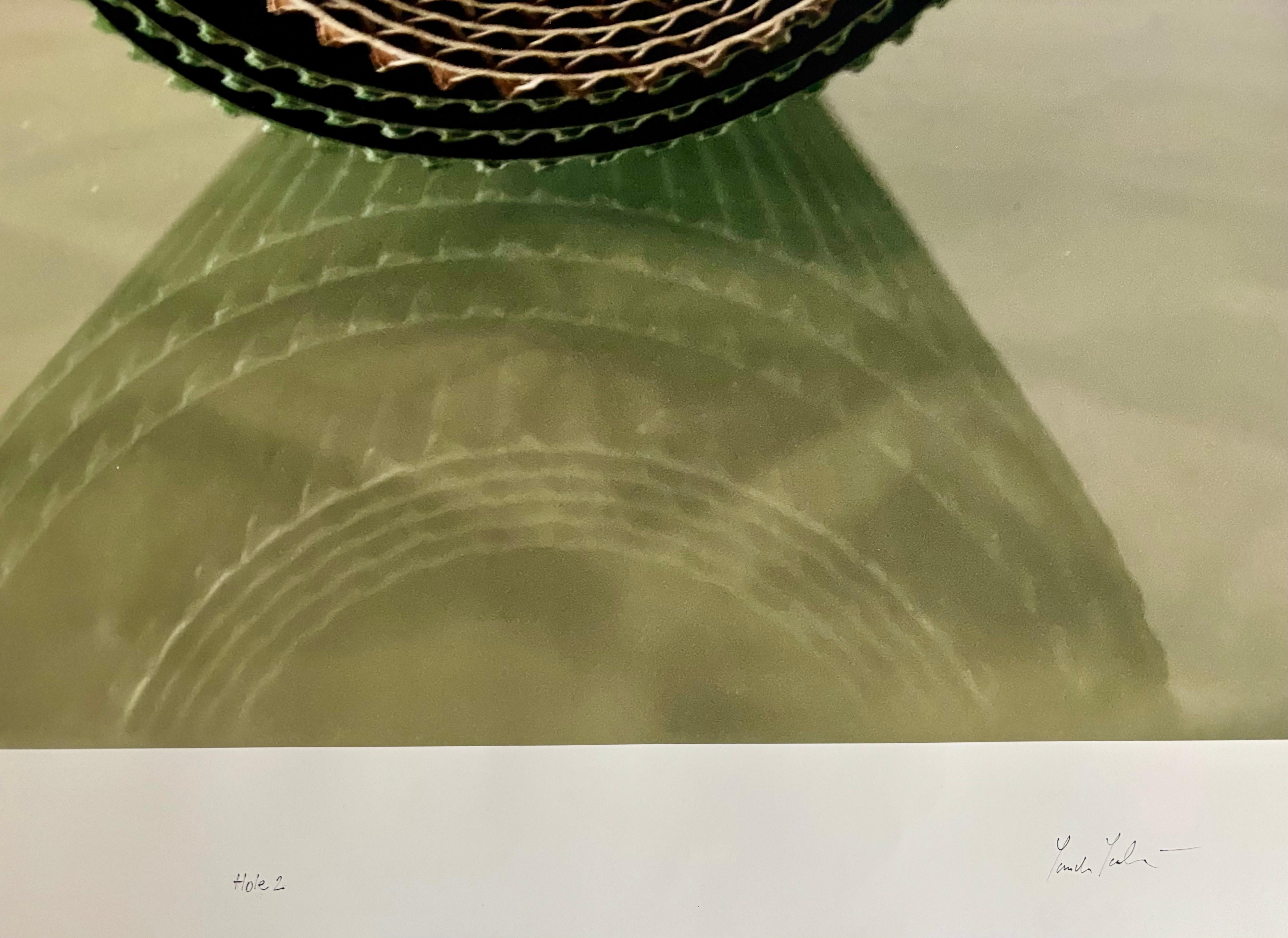 Hole 2 – Abstrakter, limitierter, signierter, Kunstdruck im Angebot 4