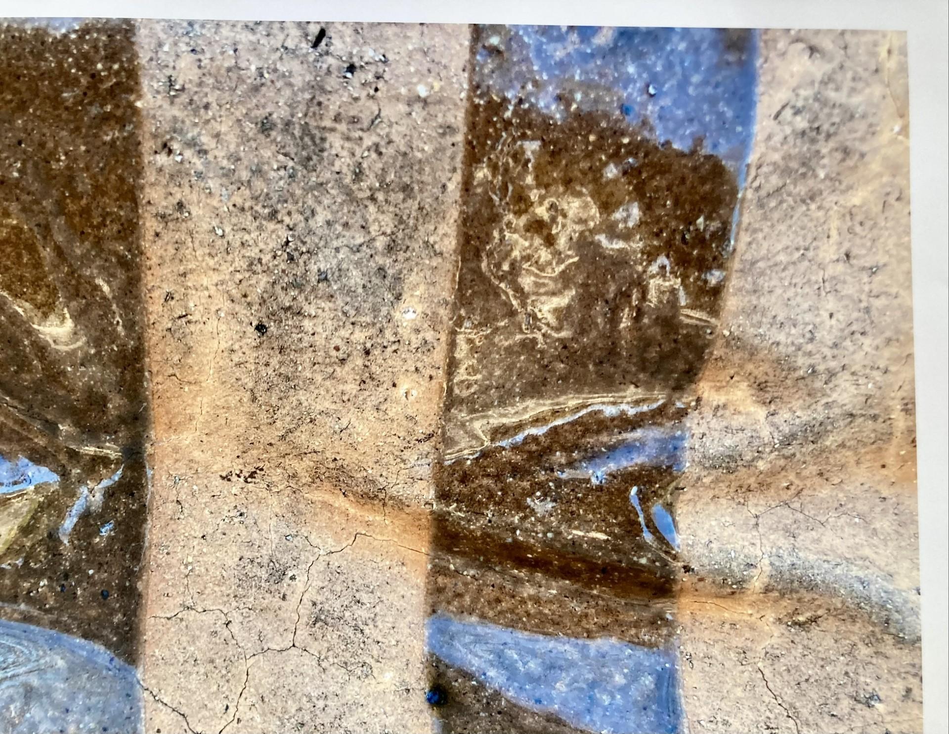 Kissen II. /Fotografie / Signiert (Braun), Abstract Photograph, von Sandra Salamonová